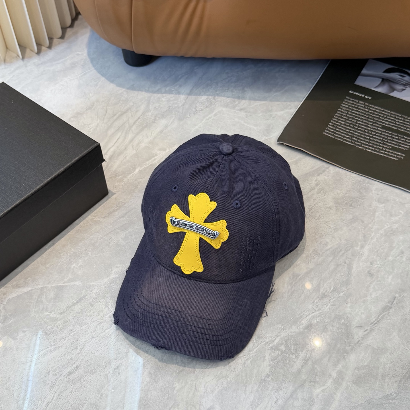克罗心 🆕🆕新款棒球帽，个性时尚经典十字架标志，休闲带点酷酷的感觉，中性款男女同款！超好搭！头围:56-
