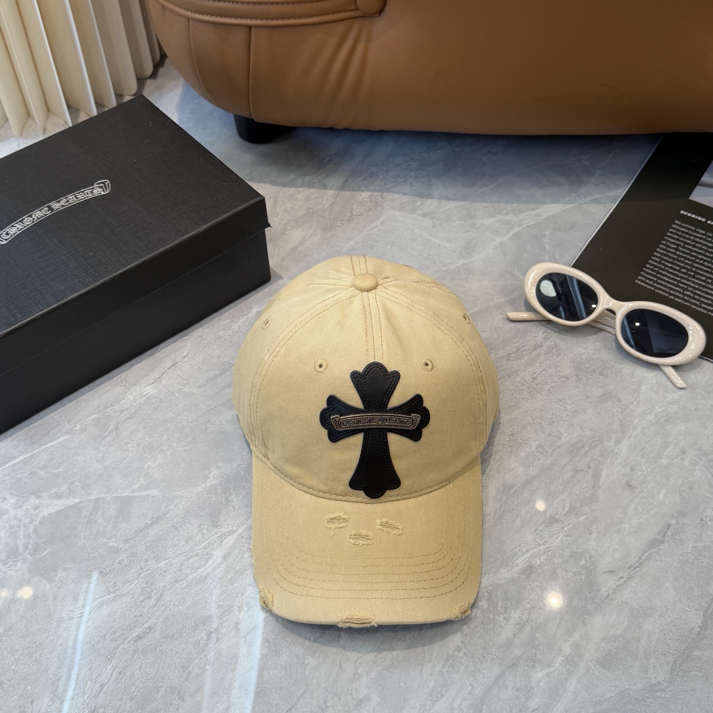 克罗心 🆕🆕新款棒球帽，个性时尚经典十字架标志，休闲带点酷酷的感觉，中性款男女同款！超好搭！头围:56-