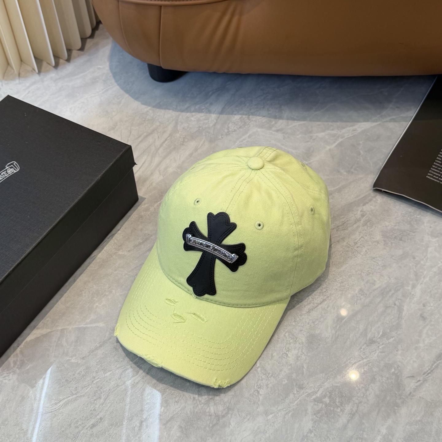 克罗心 🆕🆕新款棒球帽，个性时尚经典十字架标志，休闲带点酷酷的感觉，中性款男女同款！超好搭！头围:56-