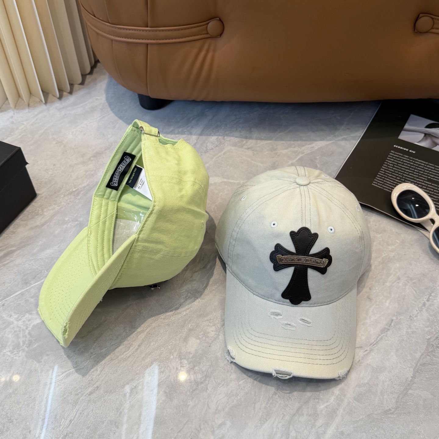 Chrome Hearts 克罗心 ，个性 十字架标志，休闲带点酷酷的感觉，中性款