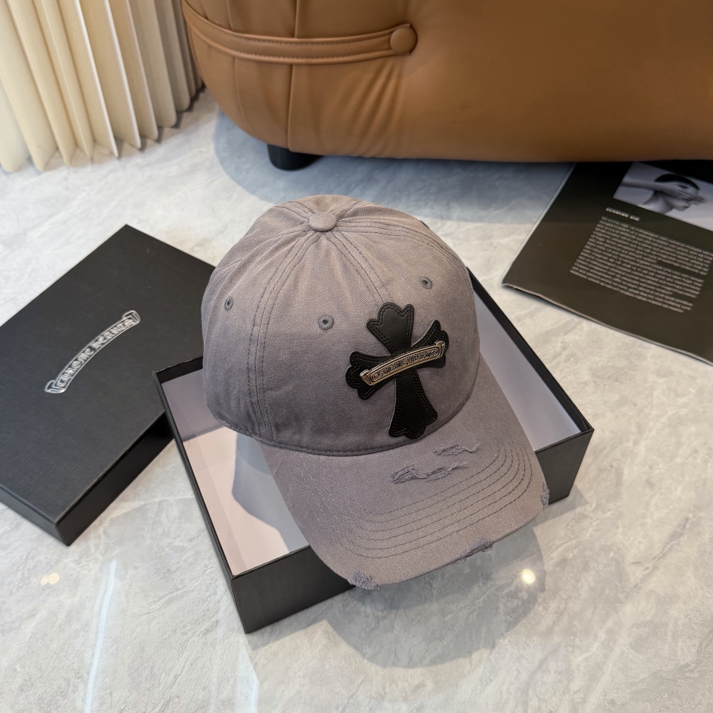 克罗心 🆕🆕新款棒球帽，个性时尚经典十字架标志，休闲带点酷酷的感觉，中性款男女同款！超好搭！头围:56-