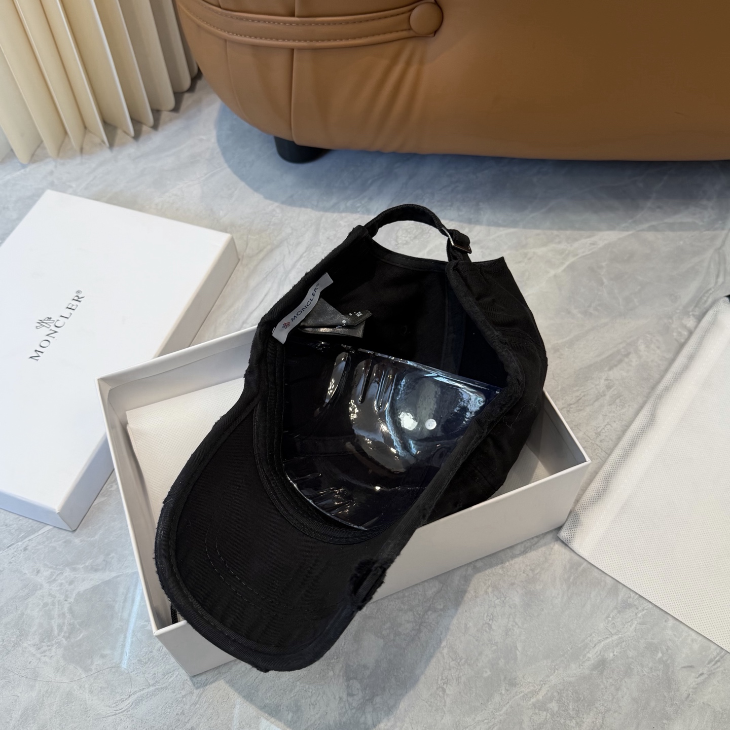 Moncler 蒙口Moncler，高品质透气性巨佳，四季佩戴款