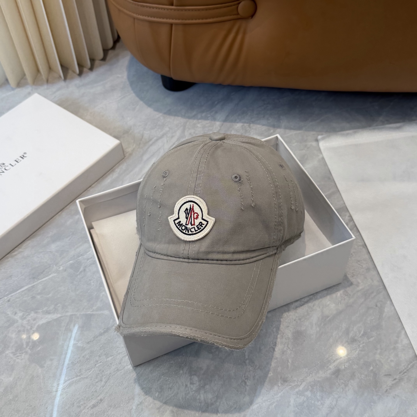 Moncler 蒙口Moncler，高品质透气性巨佳，四季佩戴款