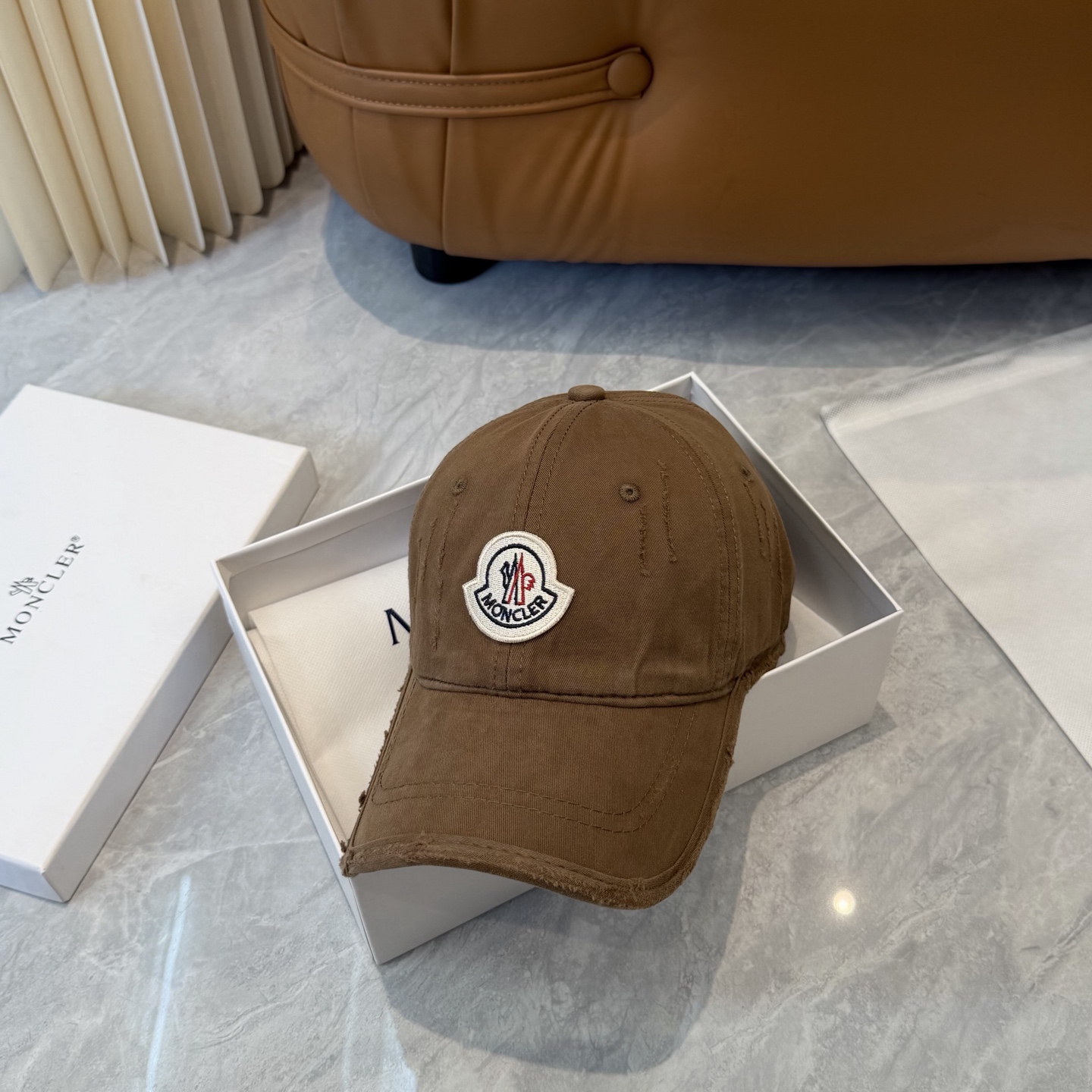 Moncler 蒙口Moncler，高品质透气性巨佳，四季佩戴款