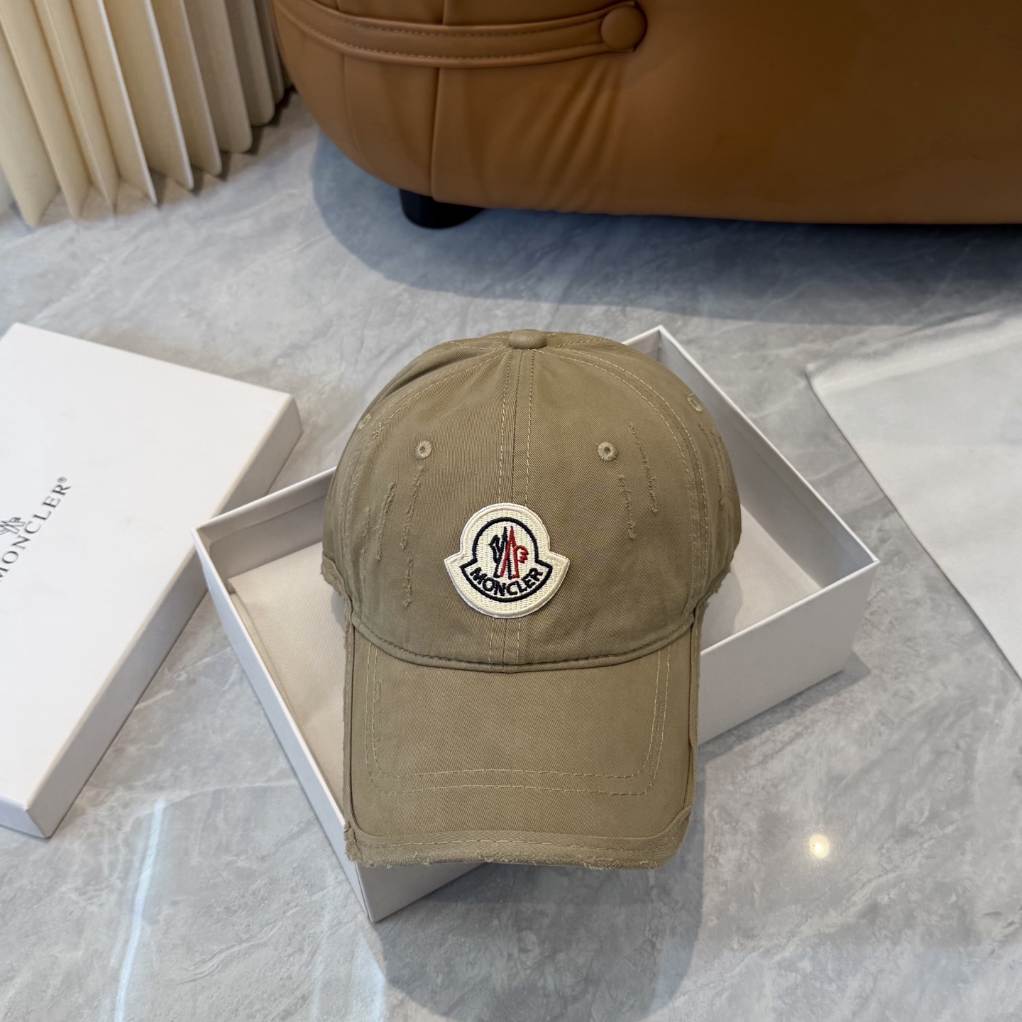 Moncler 蒙口Moncler，高品质透气性巨佳，四季佩戴款