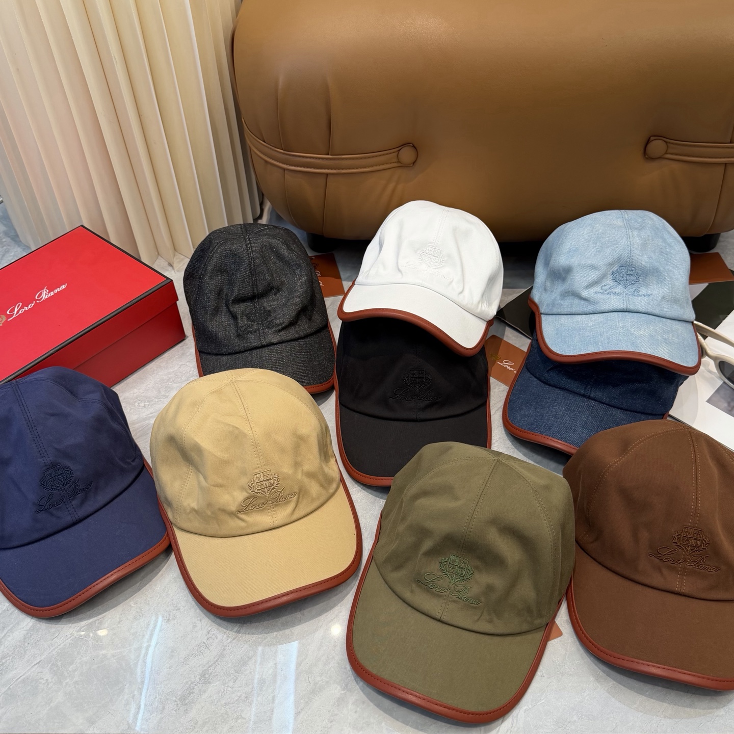Loro Piana(诺悠翩雅) 专柜新款高版本棒球帽大牌同步，超好出货！颜色做的太特别了～闭眼入 全是