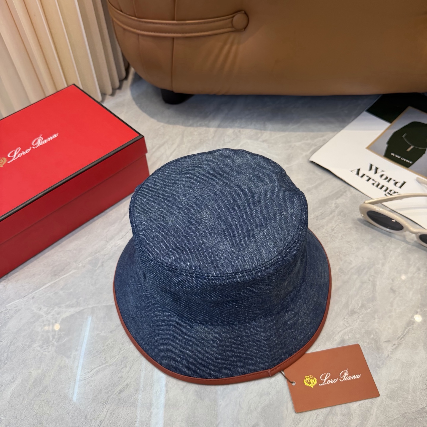 Loro Piana(诺悠翩雅) 专柜新款高版本渔夫帽大牌同步，超好出货！颜色做的太特别了～闭眼入 全是