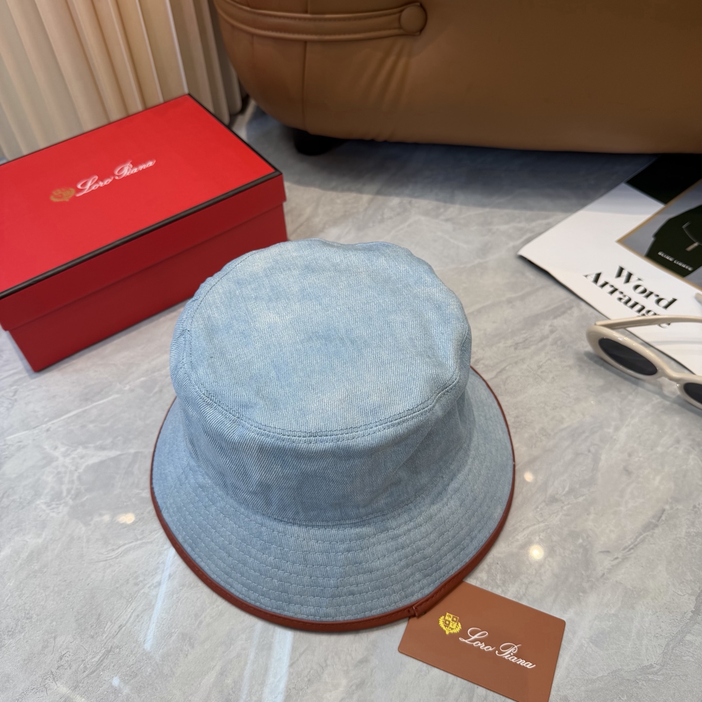 Loro Piana(诺悠翩雅) 专柜新款高版本渔夫帽大牌同步，超好出货！颜色做的太特别了～闭眼入 全是
