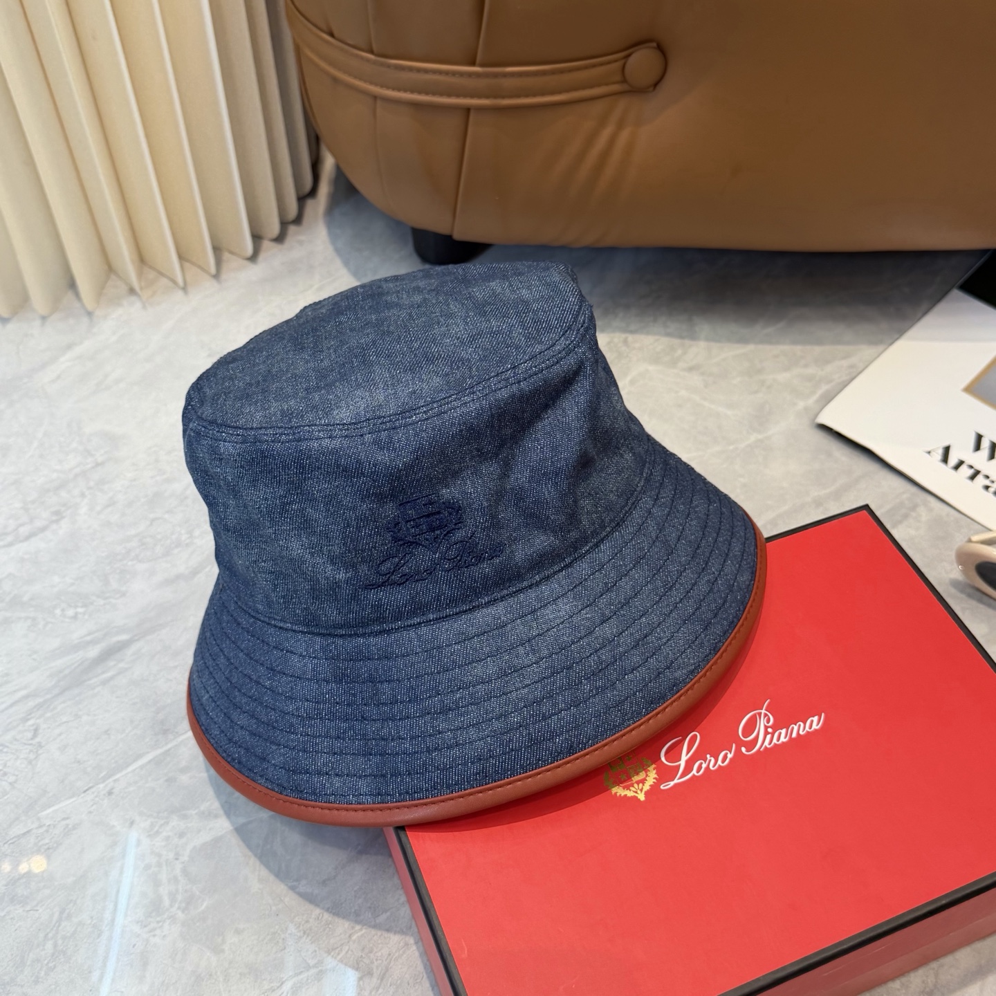 Loro Piana(诺悠翩雅) 专柜新款高版本渔夫帽大牌同步，超好出货！颜色做的太特别了～闭眼入 全是