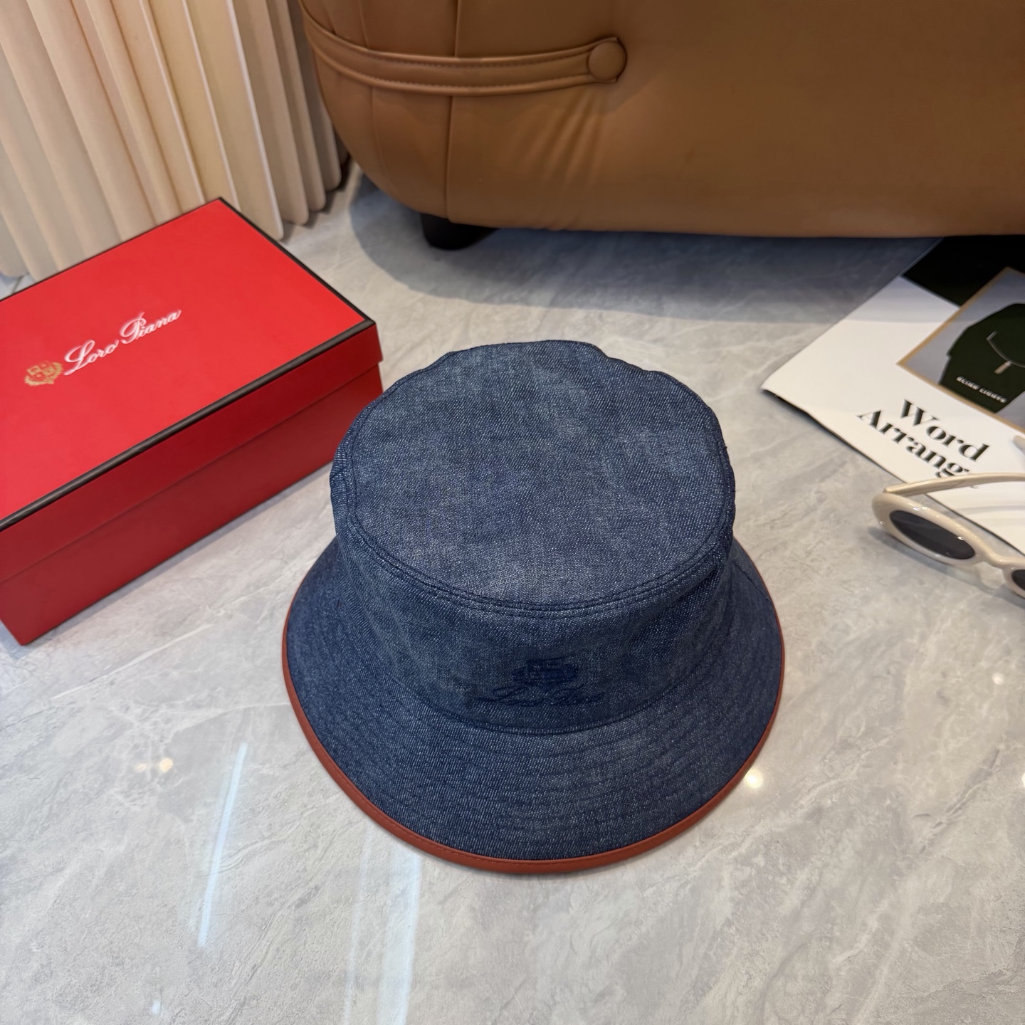 Loro Piana(诺悠翩雅) 专柜新款高版本渔夫帽大牌同步，超好出货！颜色做的太特别了～闭眼入 全是