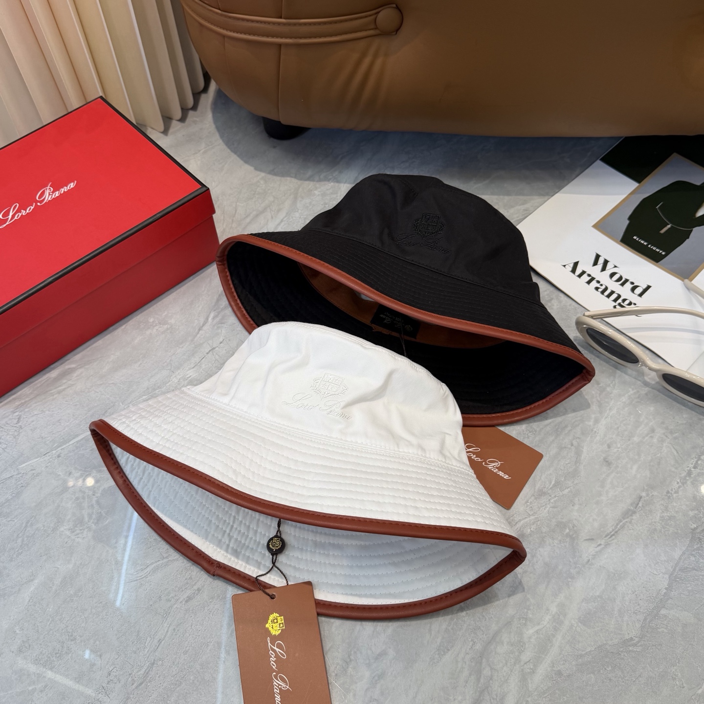 Loro Piana(诺悠翩雅) 专柜新款高版本渔夫帽大牌同步，超好出货！颜色做的太特别了～闭眼入 全是
