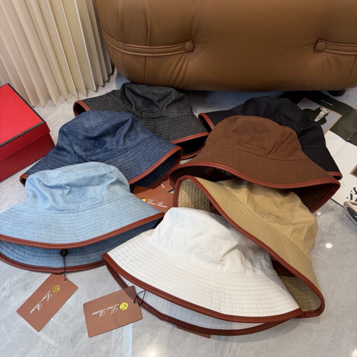 Loro Piana(诺悠翩雅) 专柜新款高版本渔夫帽大牌同步，超好出货！颜色做的太特别了～闭眼入 全是