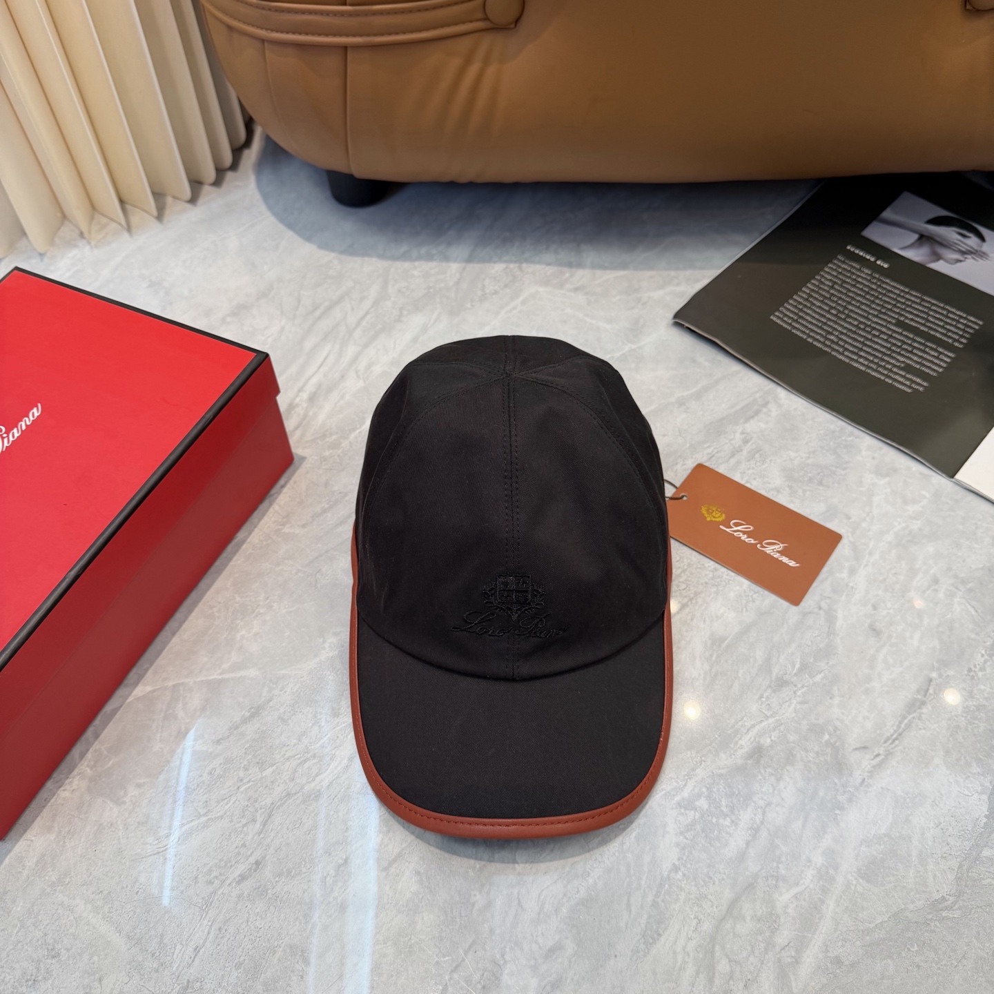 Loro Piana(诺悠翩雅) 专柜新款高版本棒球帽大牌同步，超好出货！颜色做的太特别了～闭眼入 全是