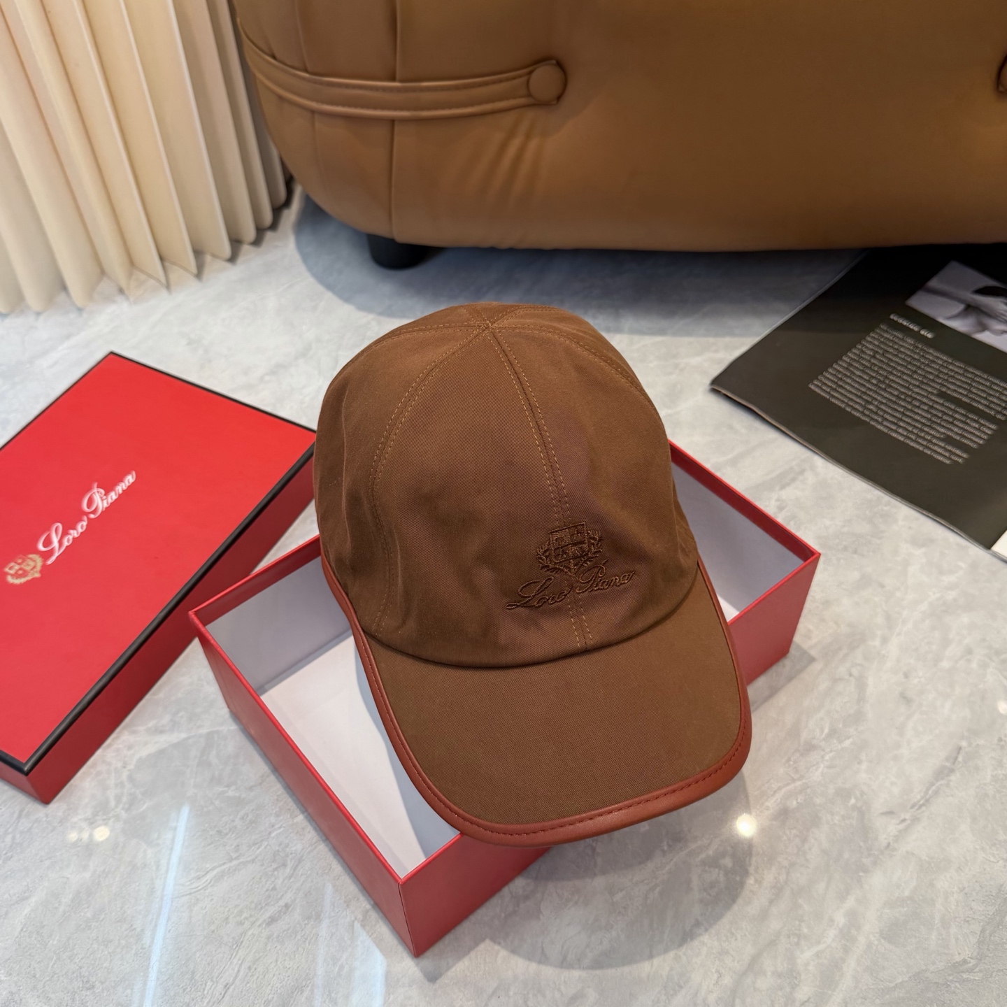Loro Piana(诺悠翩雅) 专柜新款高版本棒球帽大牌同步，超好出货！颜色做的太特别了～闭眼入 全是