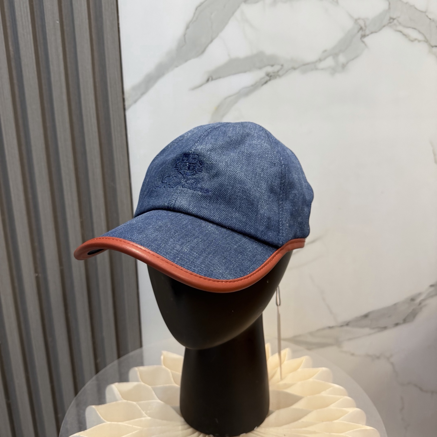 Loro Piana(诺悠翩雅) 专柜新款高版本棒球帽大牌同步，超好出货！颜色做的太特别了～闭眼入 全是