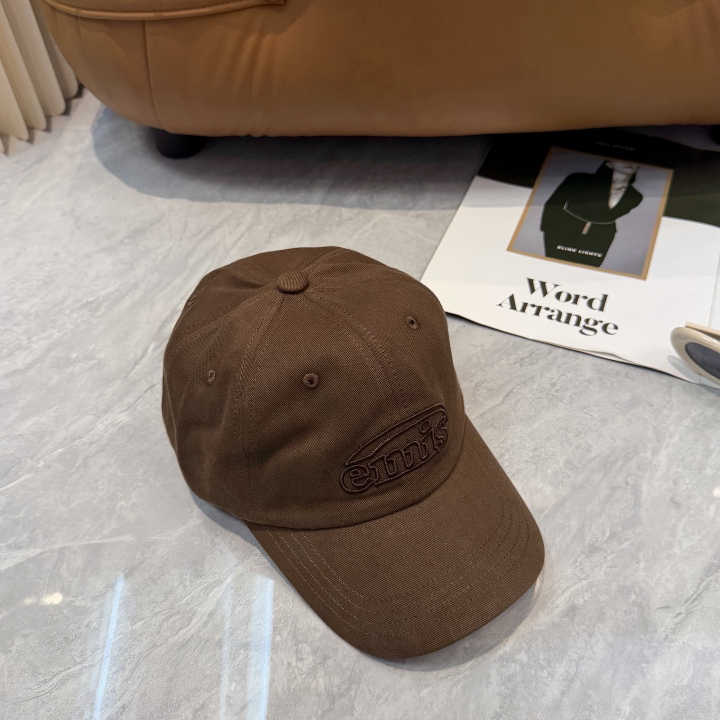 韩国潮牌emis 新款棒球帽，emis的帽子真的有种魔力 就是每一个都好看，完全不挑脸型的 每个都想买 