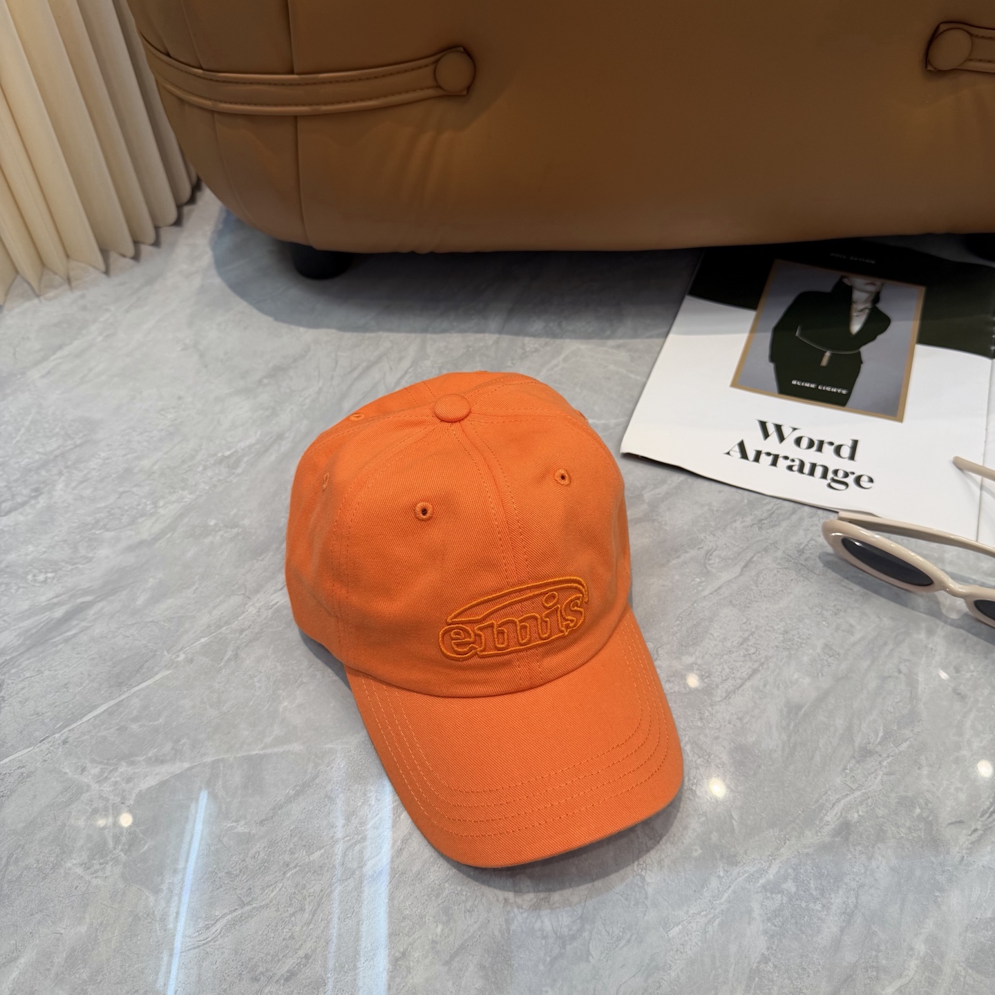 韩国潮牌emis 新款棒球帽，emis的帽子真的有种魔力 就是每一个都好看，完全不挑脸型的 每个都想买 