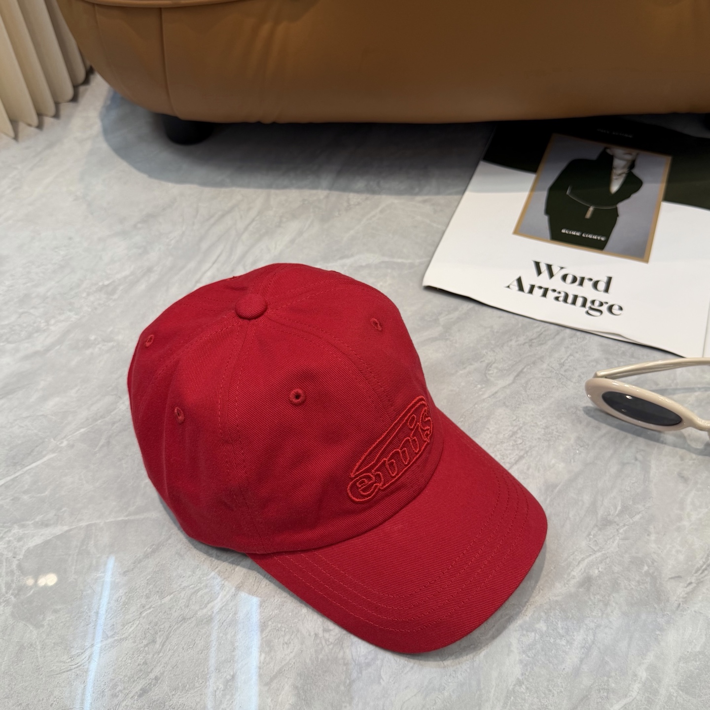 韩国潮牌emis 新款棒球帽，emis的帽子真的有种魔力 就是每一个都好看，完全不挑脸型的 每个都想买 