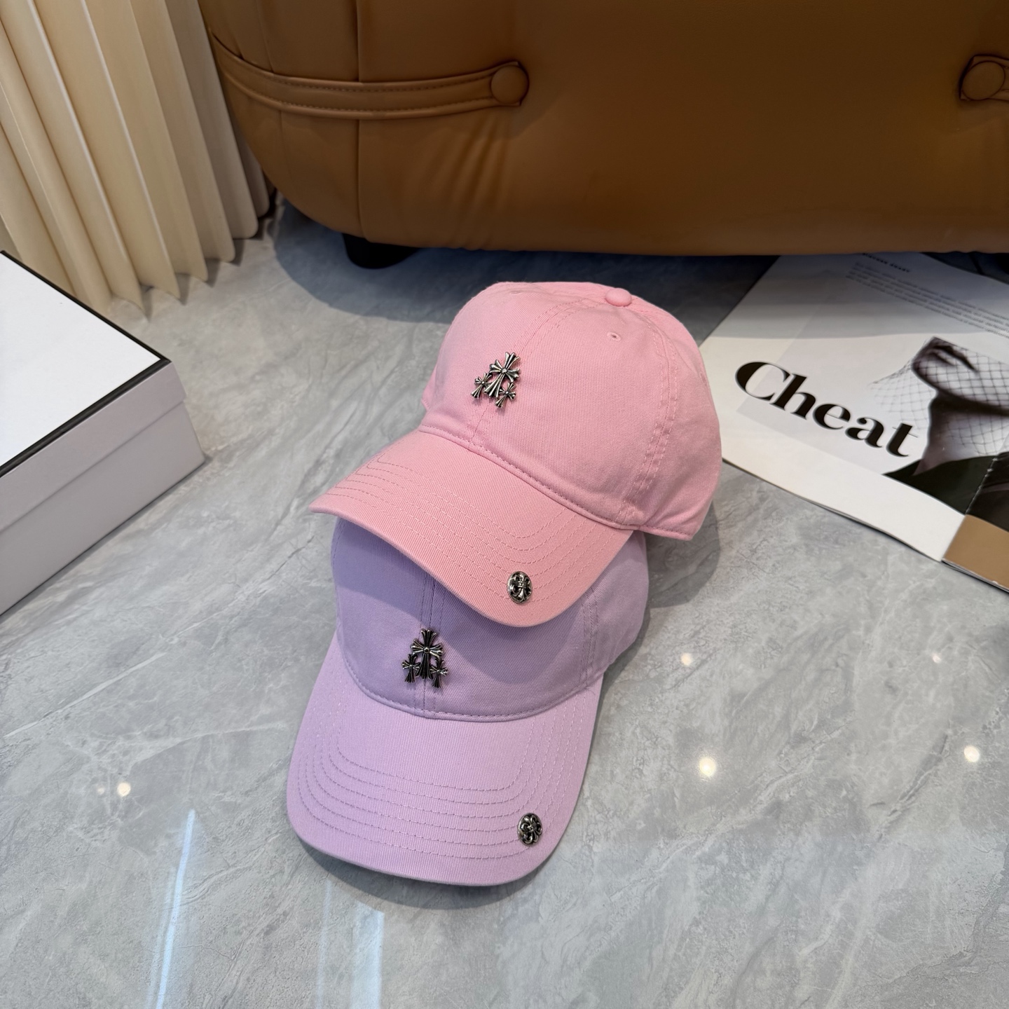 克罗心 🆕🆕新款棒球帽，个性时尚经典十字架标志，休闲带点酷酷的感觉，中性款男女同款！超好搭！头围:56-