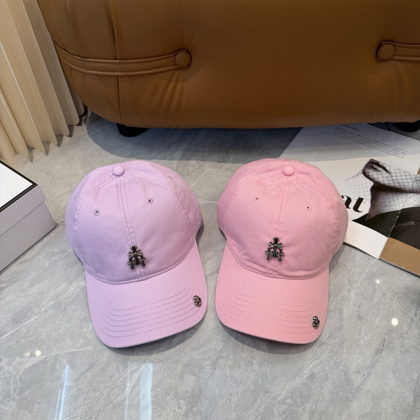 克罗心 🆕🆕新款棒球帽，个性时尚经典十字架标志，休闲带点酷酷的感觉，中性款男女同款！超好搭！头围:56-