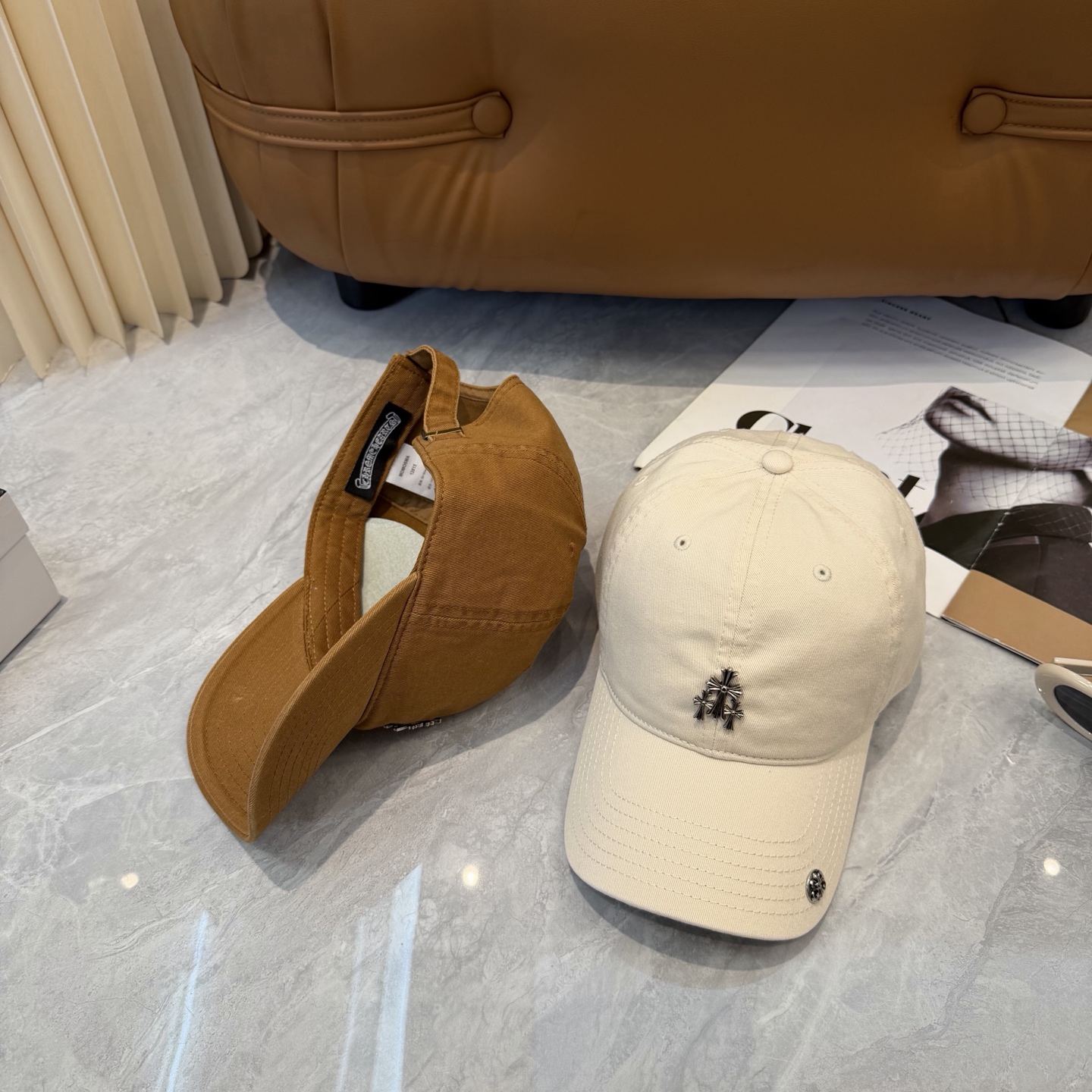 克罗心 🆕🆕新款棒球帽，个性时尚经典十字架标志，休闲带点酷酷的感觉，中性款男女同款！超好搭！头围:56-