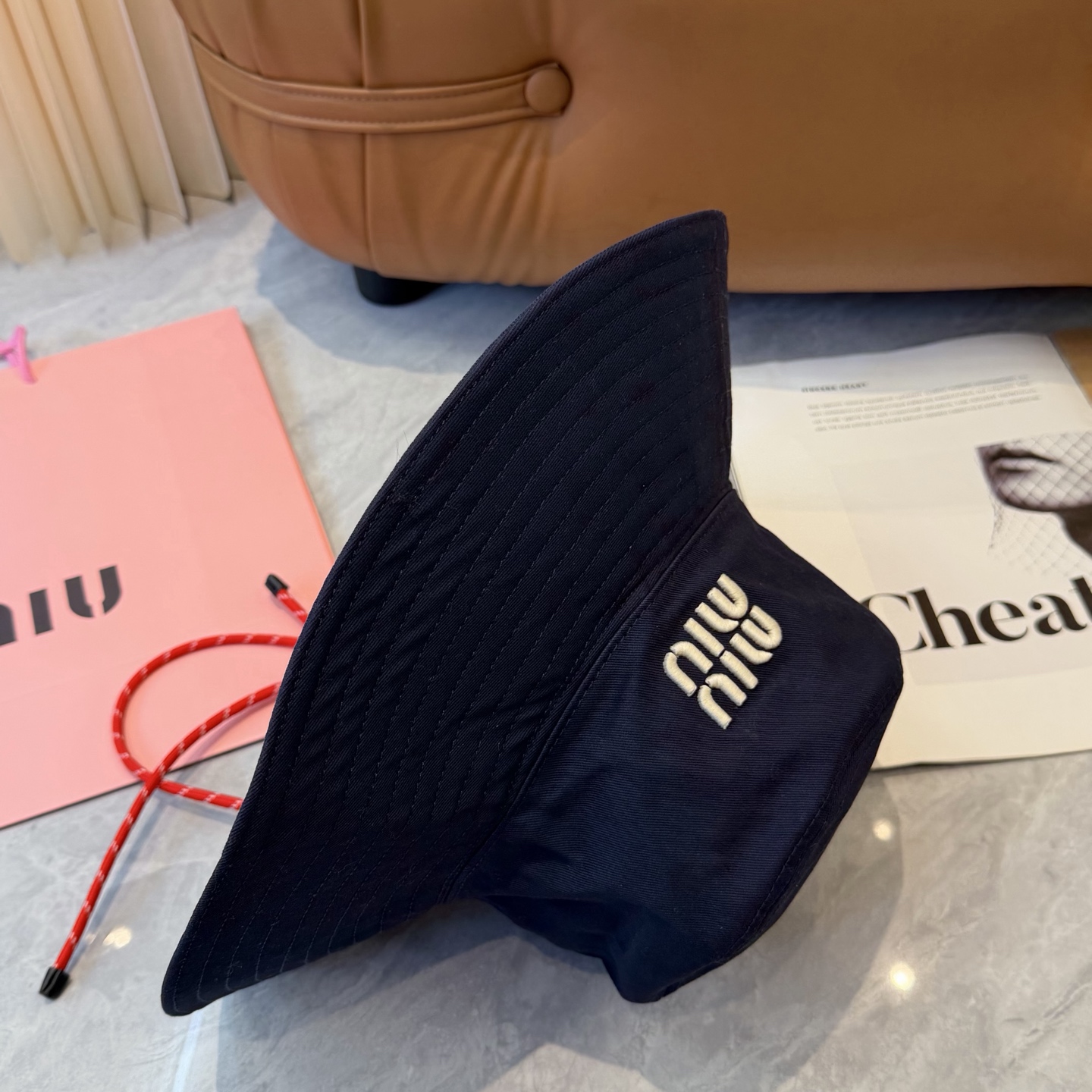 miumiu谬谬新款渔夫帽女春夏秋韩版日系网红盆帽遮脸遮脸显脸小渔夫帽