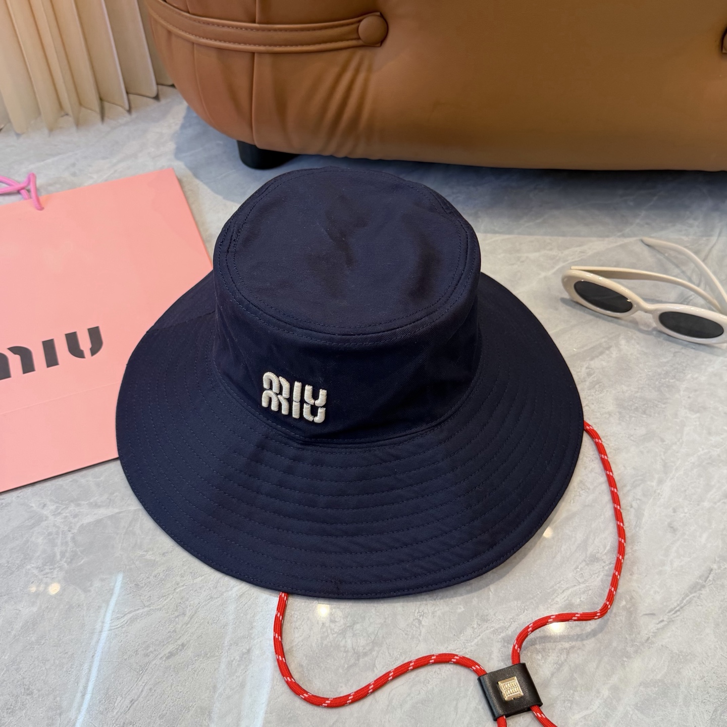 miumiu谬谬新款渔夫帽女春夏秋韩版日系网红盆帽遮脸遮脸显脸小渔夫帽