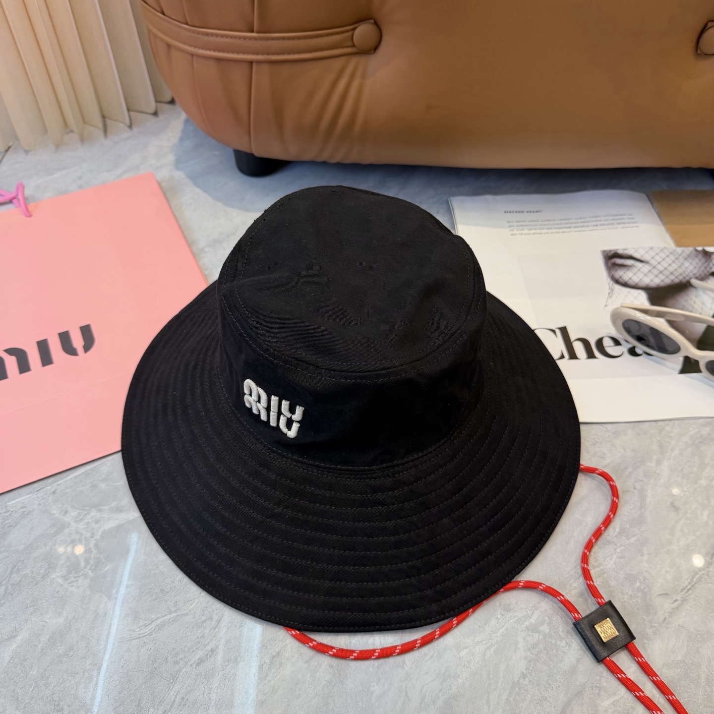miumiu谬谬新款渔夫帽女春夏秋韩版日系网红盆帽遮脸遮脸显脸小渔夫帽