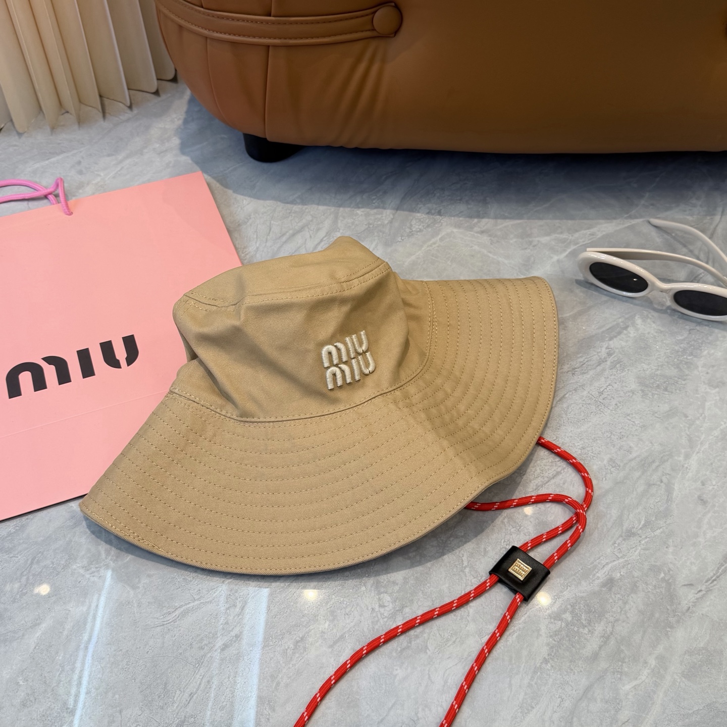 miumiu谬谬新款渔夫帽女春夏秋韩版日系网红盆帽遮脸遮脸显脸小渔夫帽