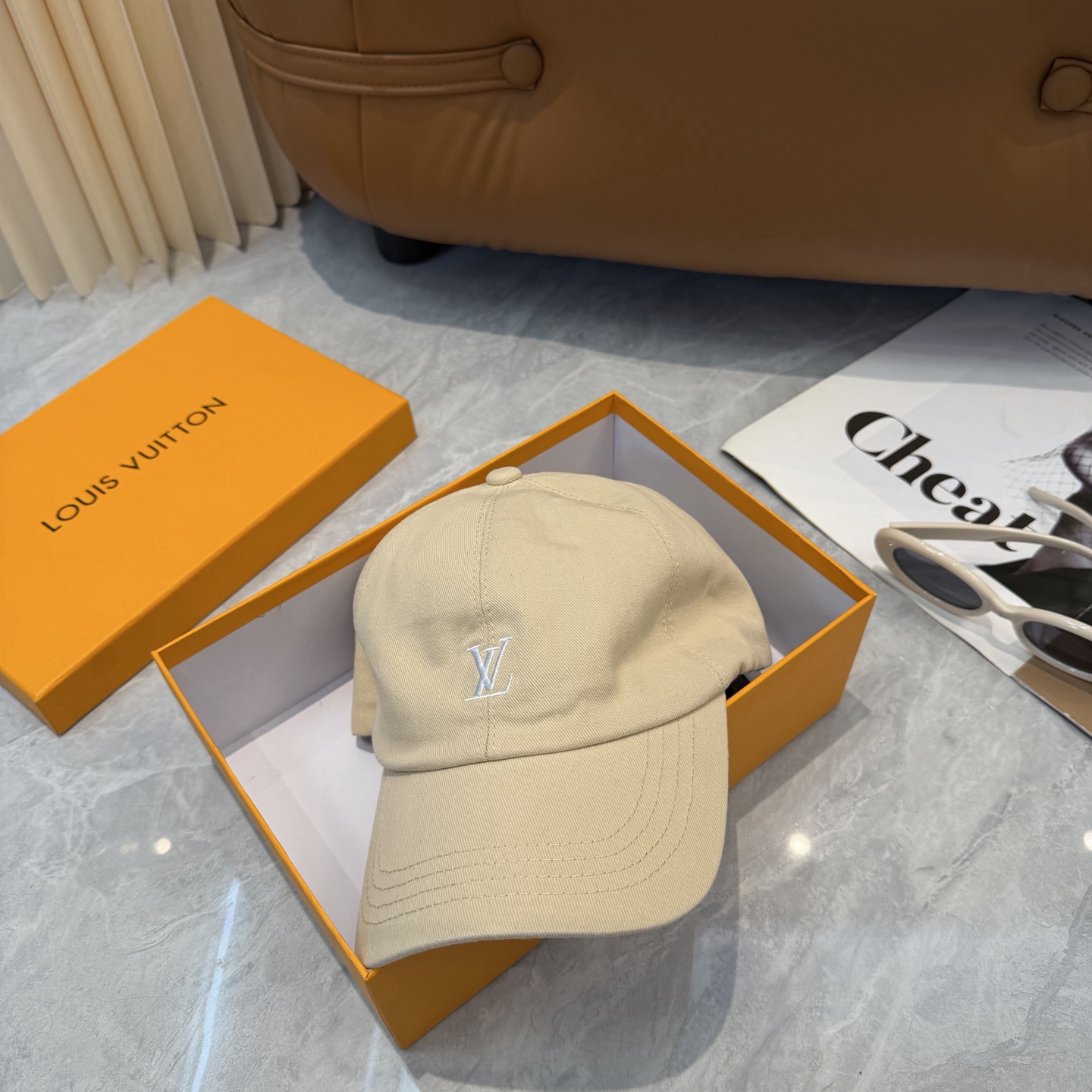 路易威登棒球帽LouisVuitton👒😍新款LV棒球帽，重工打造♥完美刺绣，高端大气，百搭款🤗男女通用