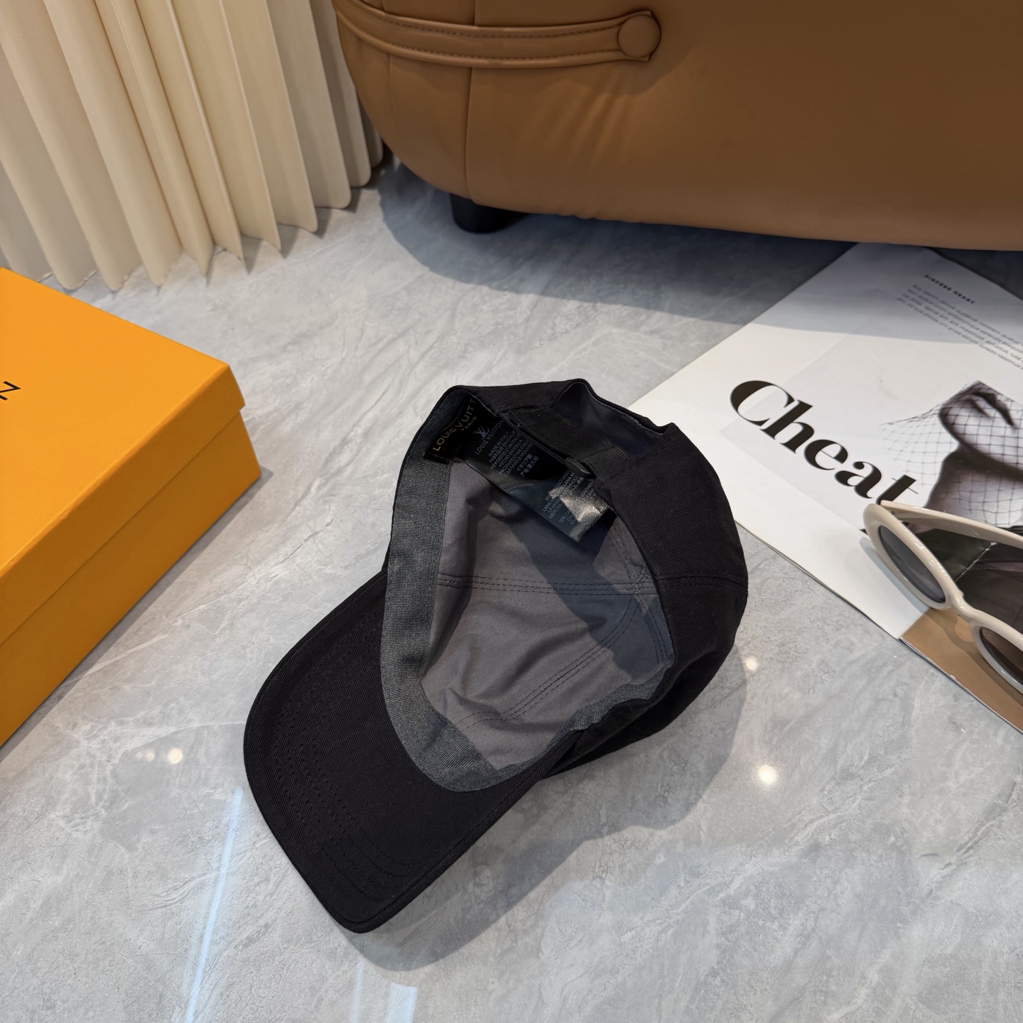 路易威登棒球帽LouisVuitton👒😍新款LV棒球帽，重工打造♥完美刺绣，高端大气，百搭款🤗男女通用