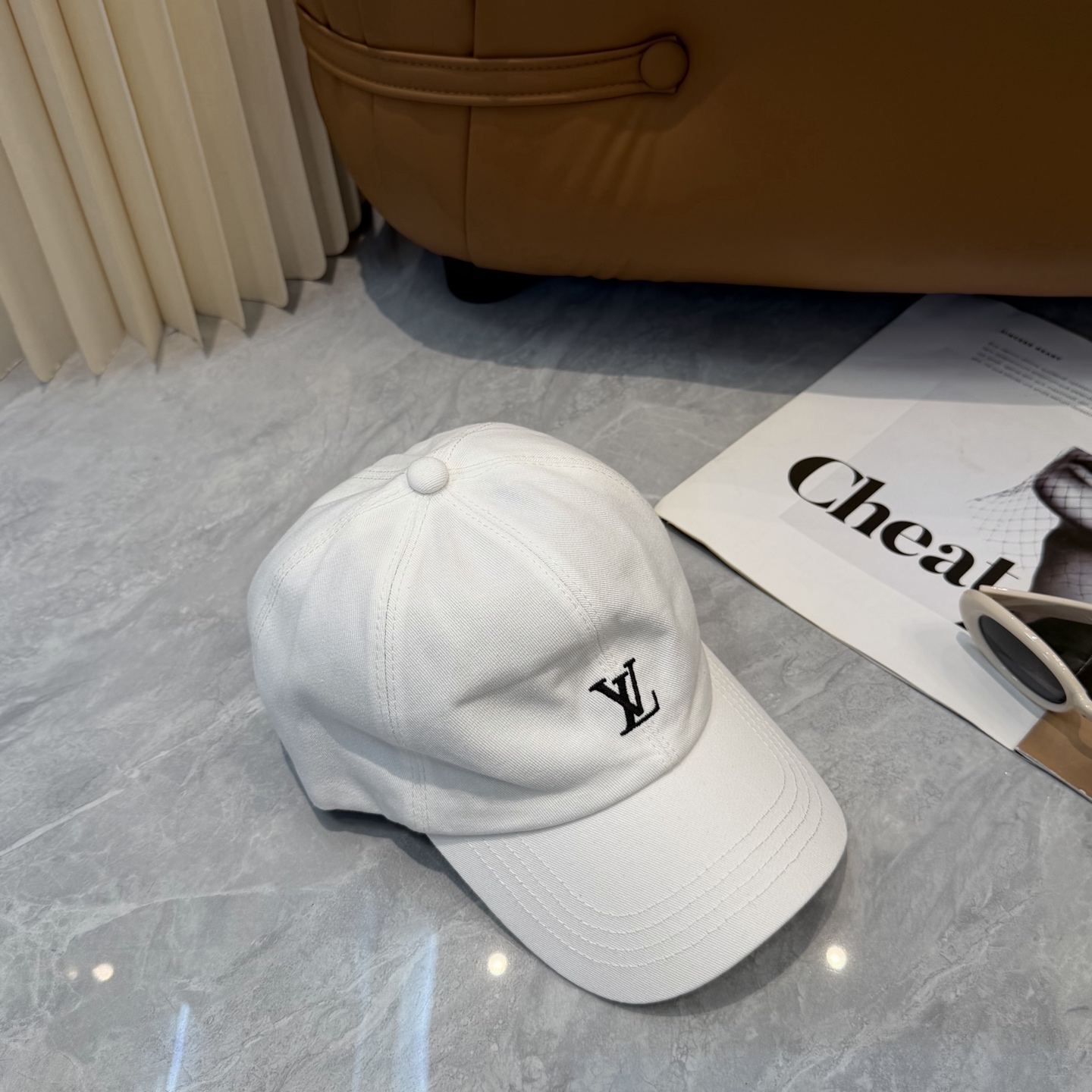 路易威登棒球帽LouisVuitton👒😍新款LV棒球帽，重工打造♥完美刺绣，高端大气，百搭款🤗男女通用