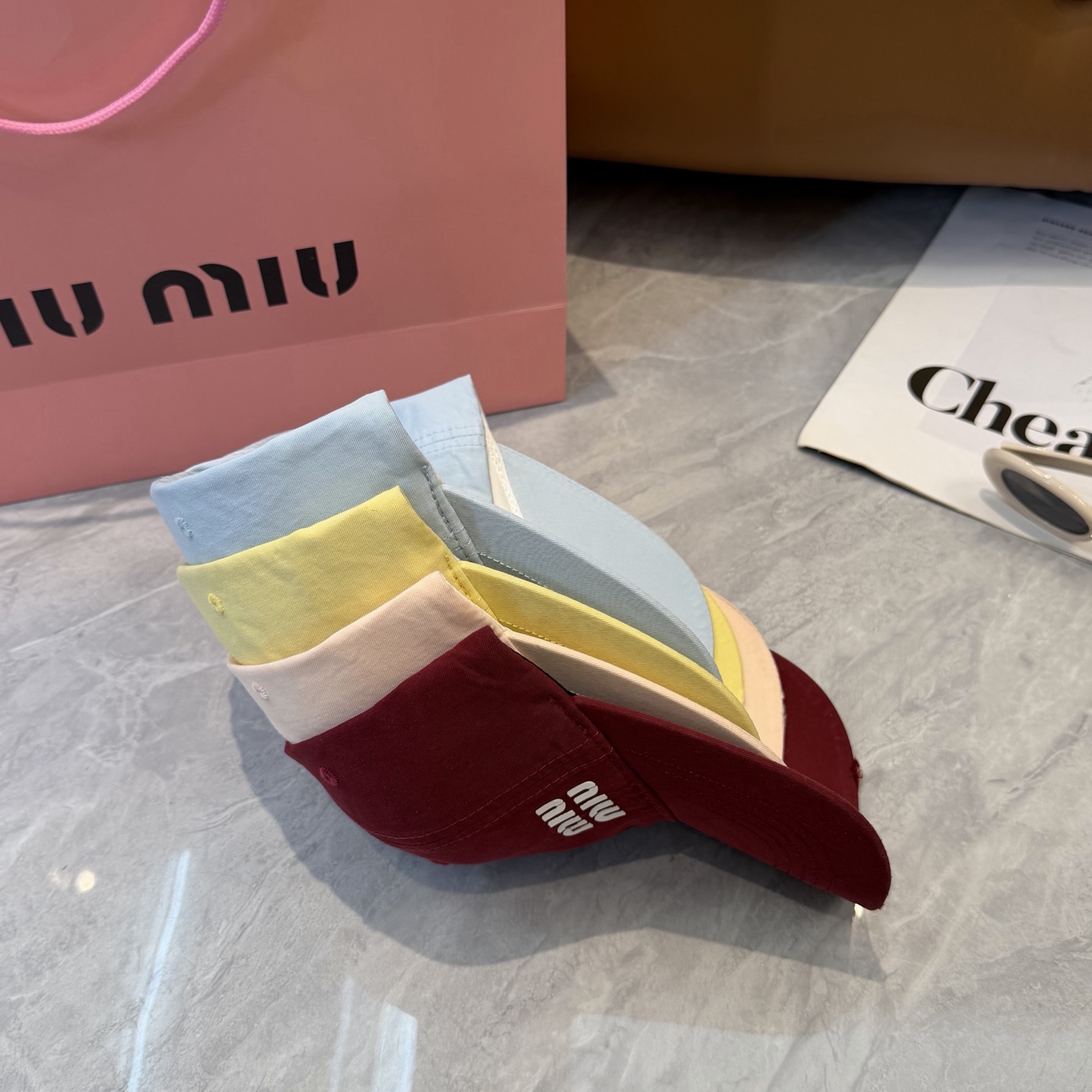 miumiu🌟缪缪春夏新款棒球帽🧢防晒显脸小氛围感穿搭必入！爆款棒球帽 巨百搭✓