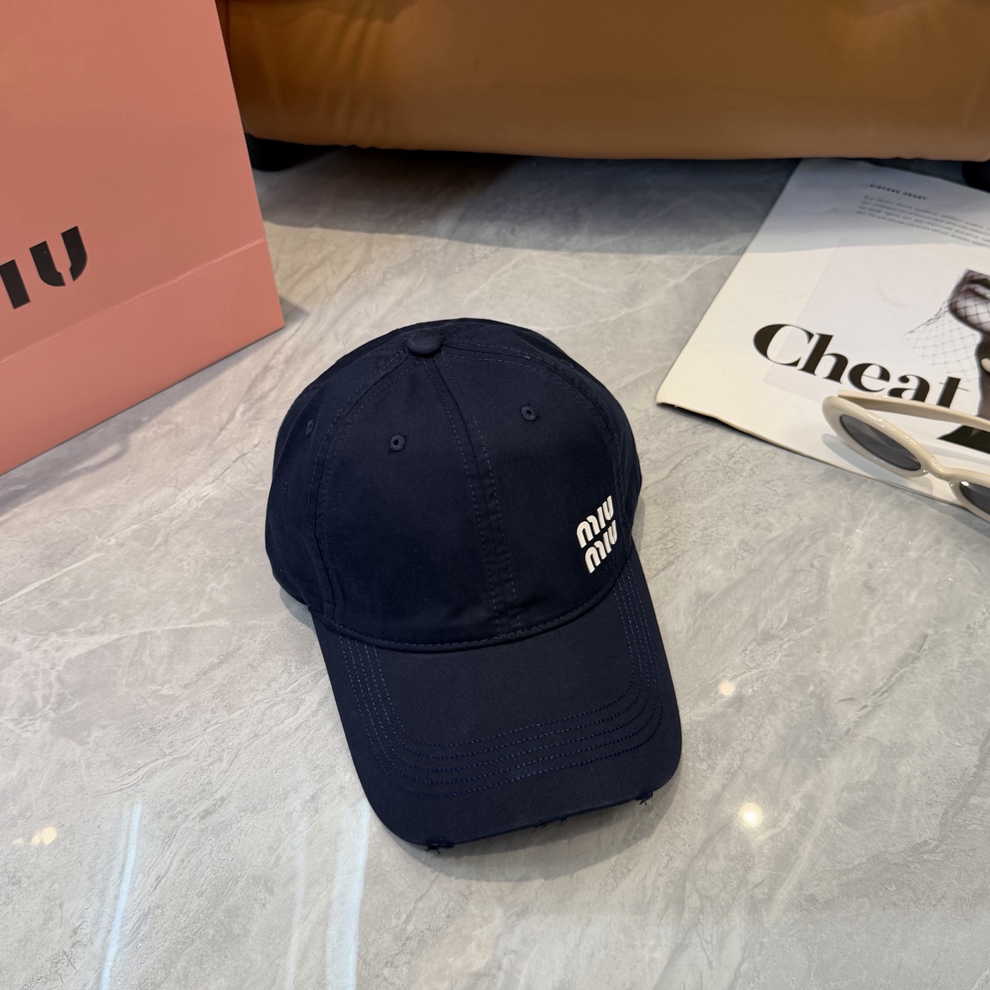 miumiu🌟缪缪春夏新款棒球帽🧢防晒显脸小氛围感穿搭必入！爆款棒球帽 巨百搭✓