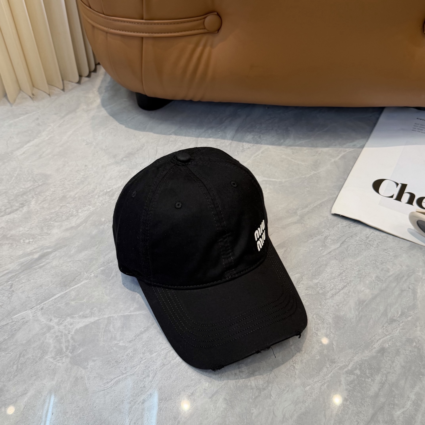 miumiu🌟缪缪春夏新款棒球帽🧢防晒显脸小氛围感穿搭必入！爆款棒球帽 巨百搭✓