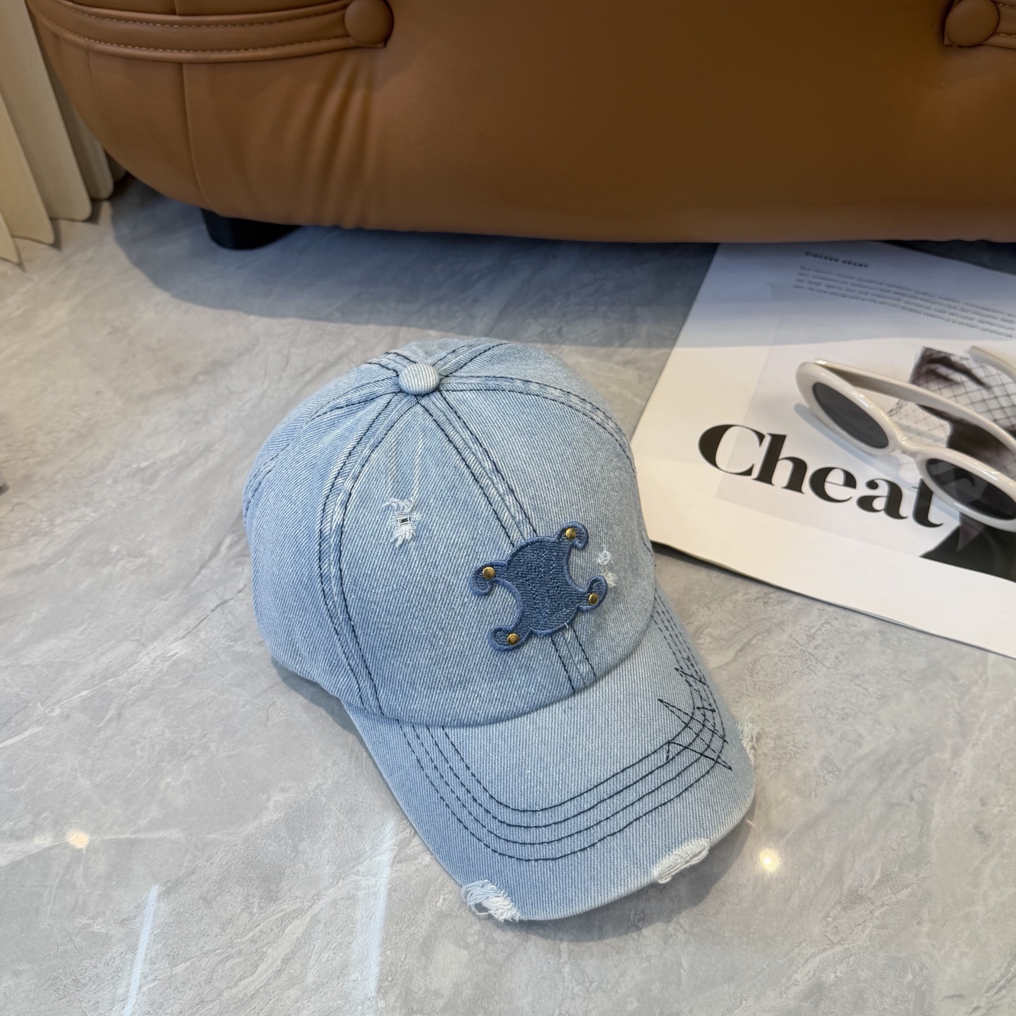 💛配防尘袋【CELINE赛琳】新款牛仔棒球帽🧢，出街必备超好搭配，赶紧入手！