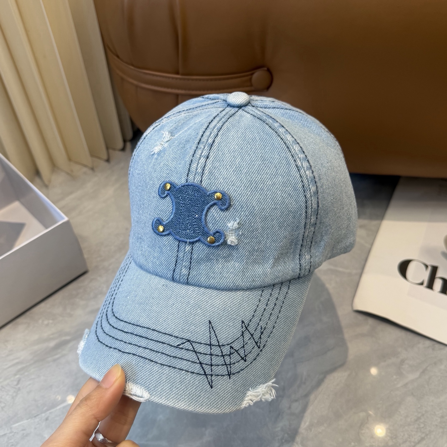 💛配防尘袋【CELINE赛琳】新款牛仔棒球帽🧢，出街必备超好搭配，赶紧入手！