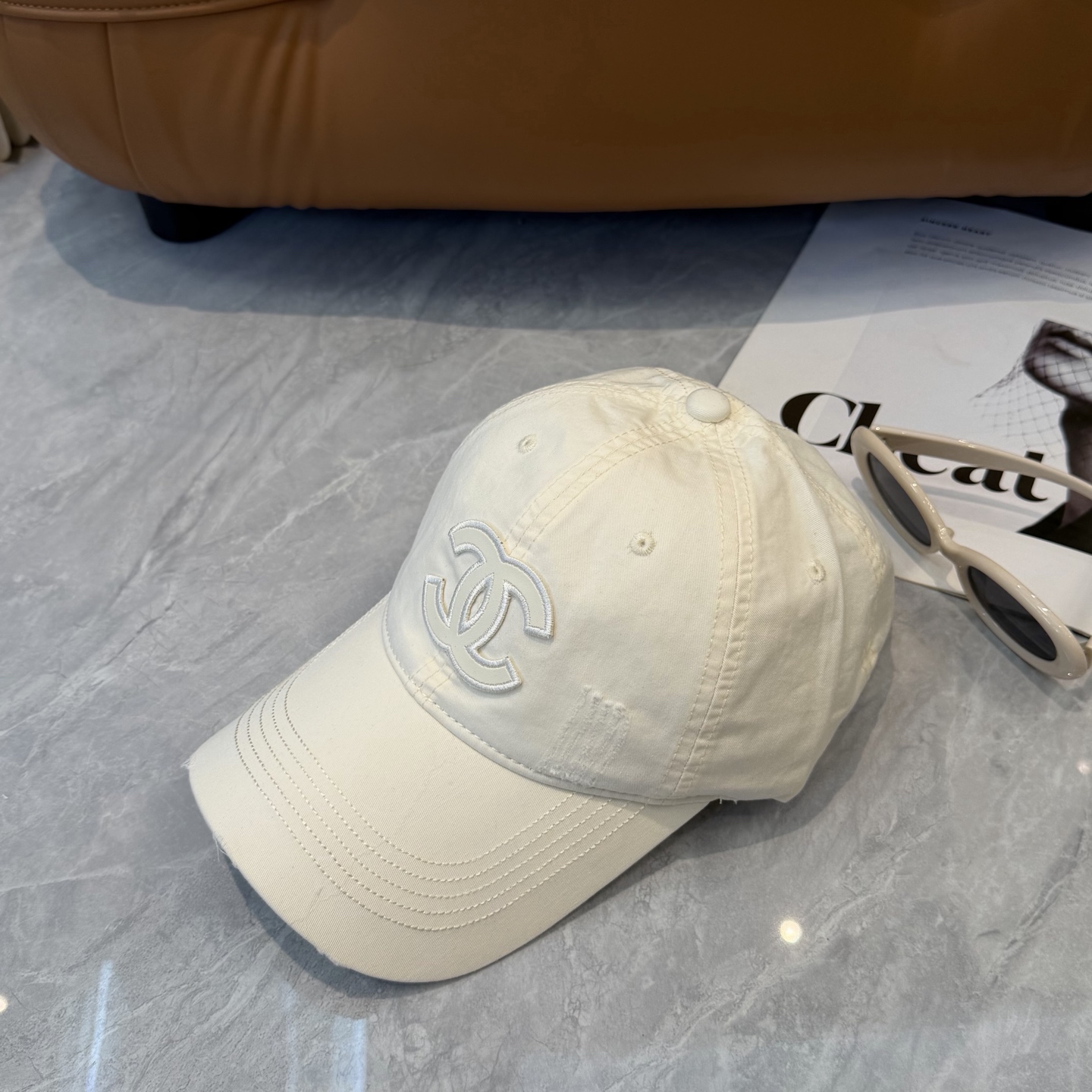 【CHANEL香奈儿】春夏新款简约小香logo棒球帽，新款出货，大牌款超好搭配，赶紧入手！