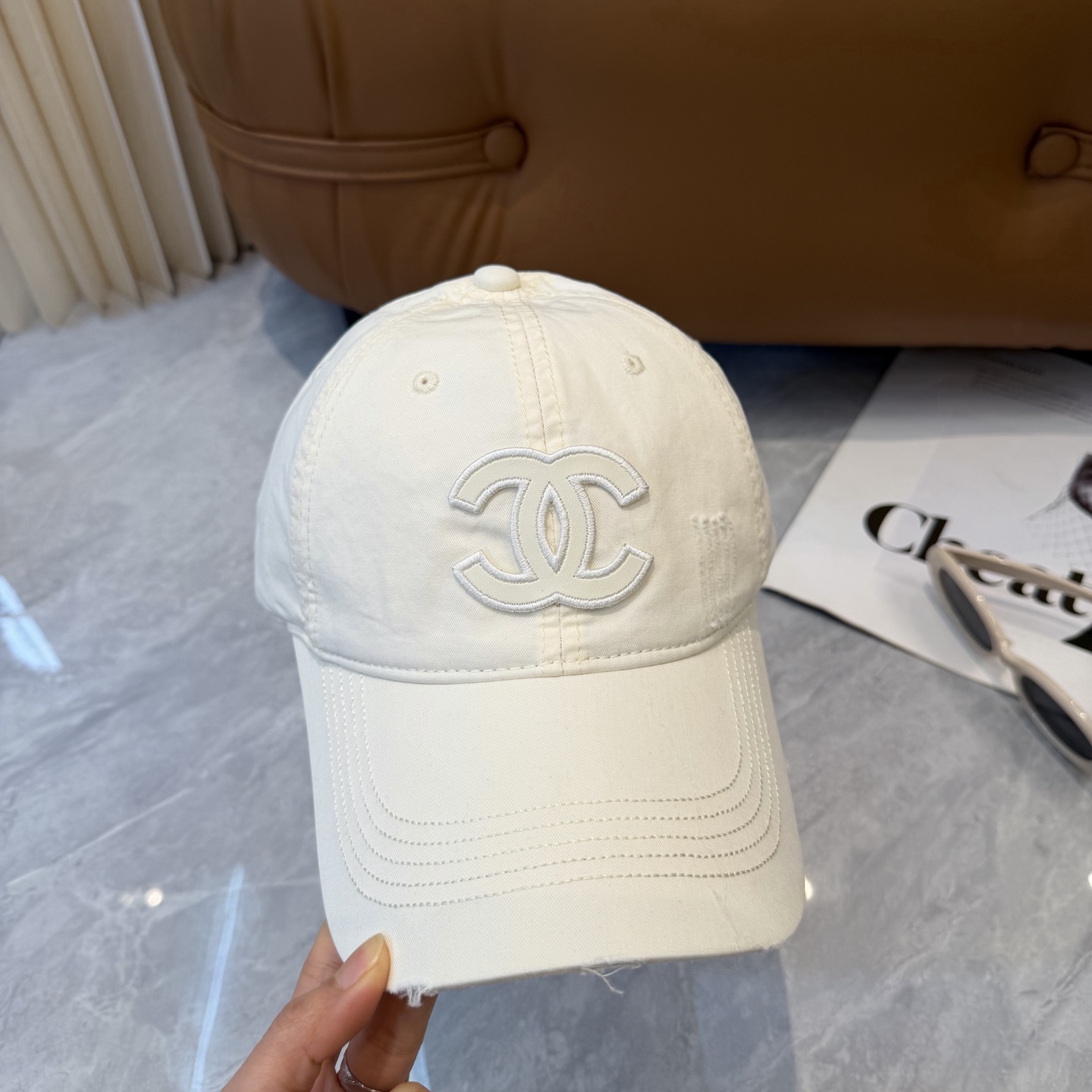 【CHANEL香奈儿】春夏新款简约小香logo棒球帽，新款出货，大牌款超好搭配，赶紧入手！