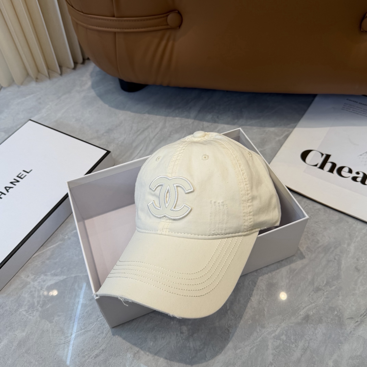 【CHANEL香奈儿】春夏新款简约小香logo棒球帽，新款出货，大牌款超好搭配，赶紧入手！