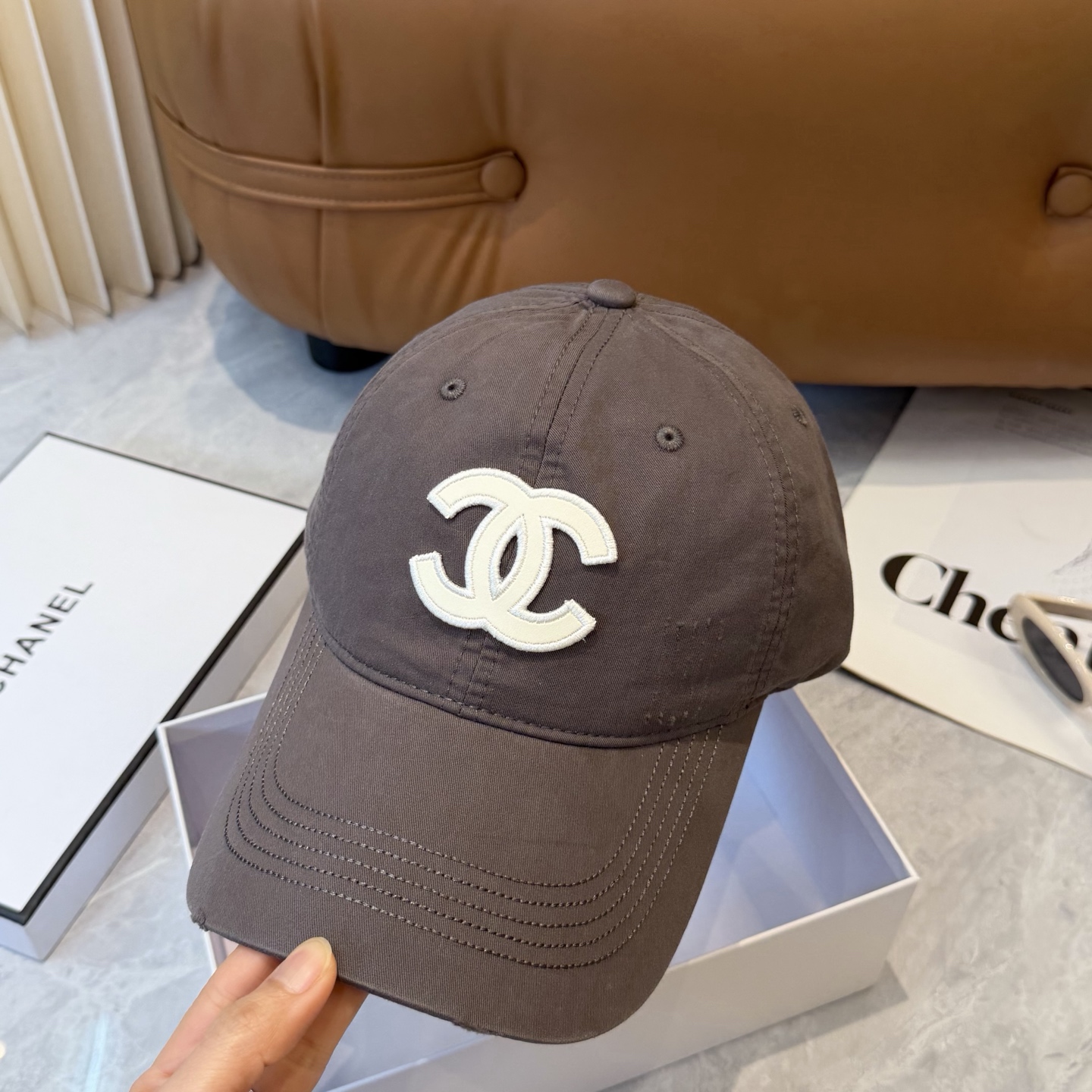 【CHANEL香奈儿】春夏新款简约小香logo棒球帽，新款出货，大牌款超好搭配，赶紧入手！