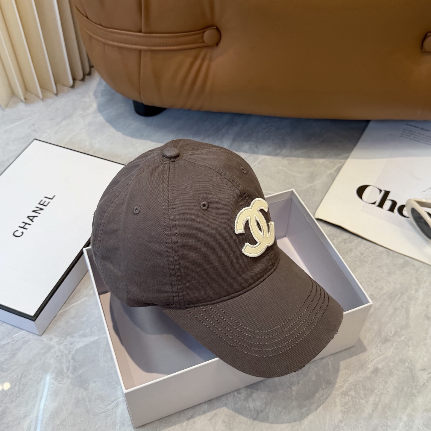 【CHANEL香奈儿】春夏新款简约小香logo棒球帽，新款出货，大牌款超好搭配，赶紧入手！