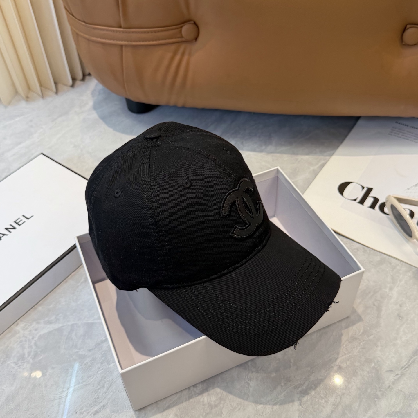 【CHANEL香奈儿】春夏新款简约小香logo棒球帽，新款出货，大牌款超好搭配，赶紧入手！