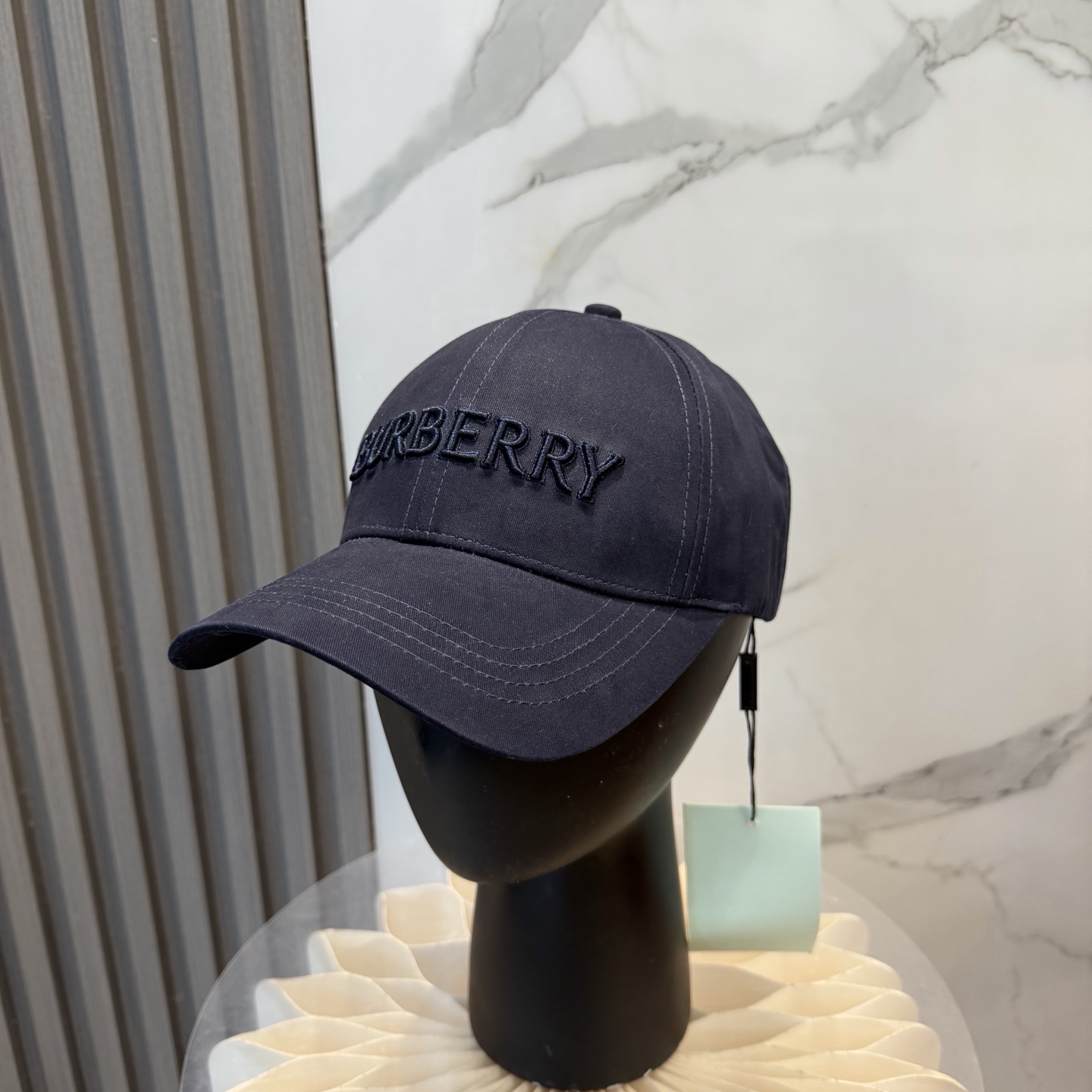 Burberry 款纯棉内里，完美版型， 品质，独家 摄，男女适用