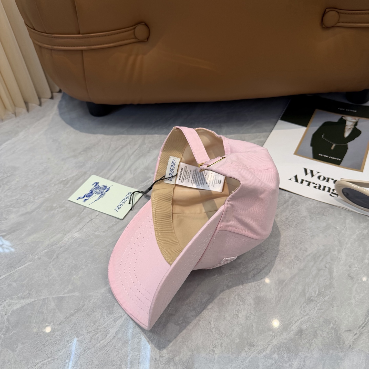 Burberry 款纯棉内里，完美版型， 品质，独家 摄，男女适用