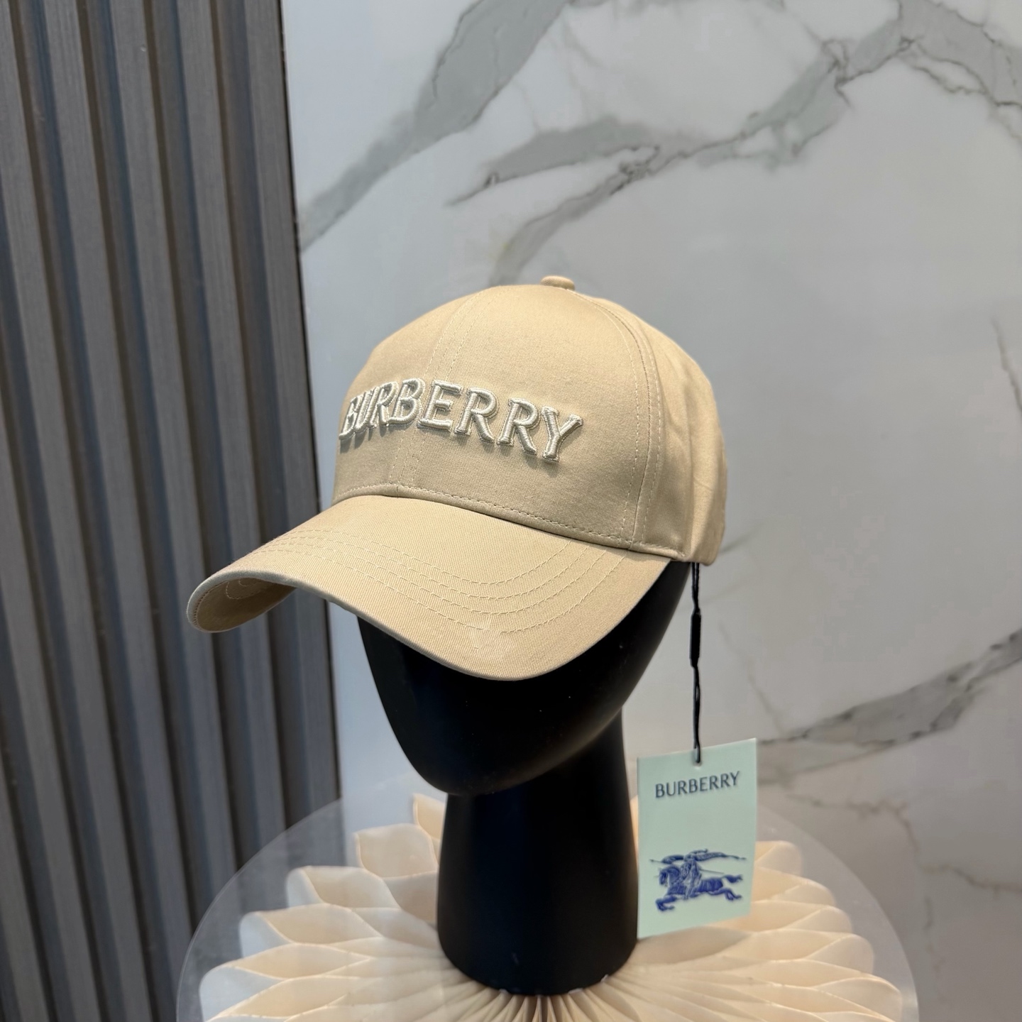Burberry 款纯棉内里，完美版型， 品质，独家 摄，男女适用