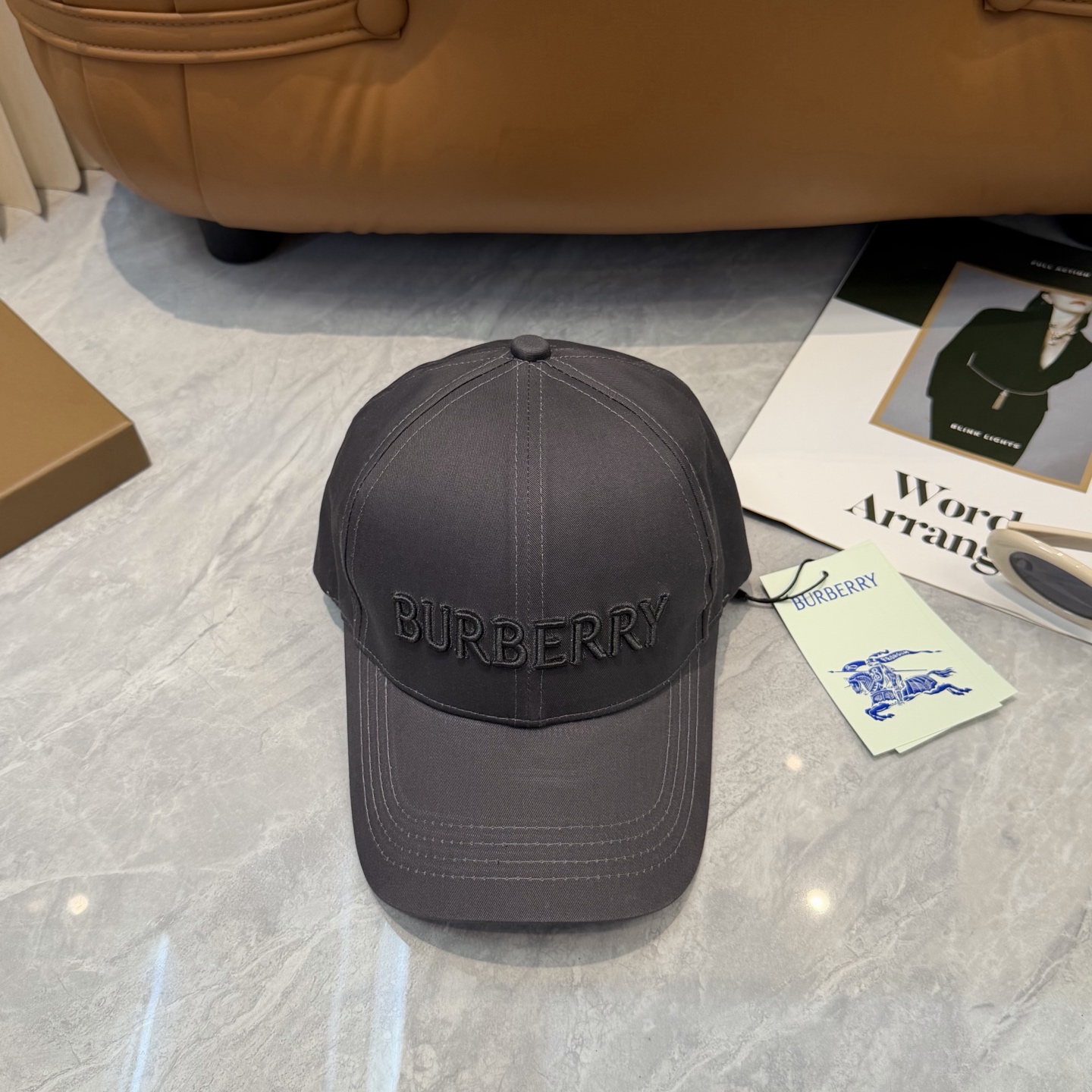 Burberry 款纯棉内里，完美版型， 品质，独家 摄，男女适用