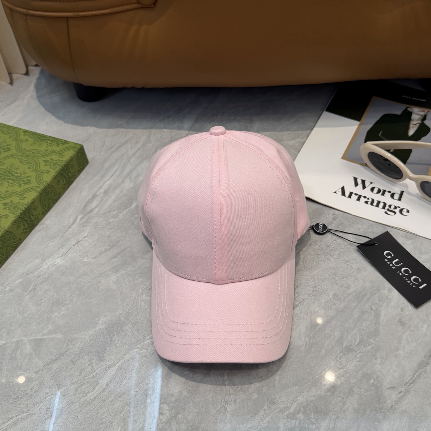 古奇棒球帽♥️🧢新品，棒球帽，原单品质火爆来袭 🔥🎩 工艺非常精美 高档大气上档次！低调奢华，方便携带！