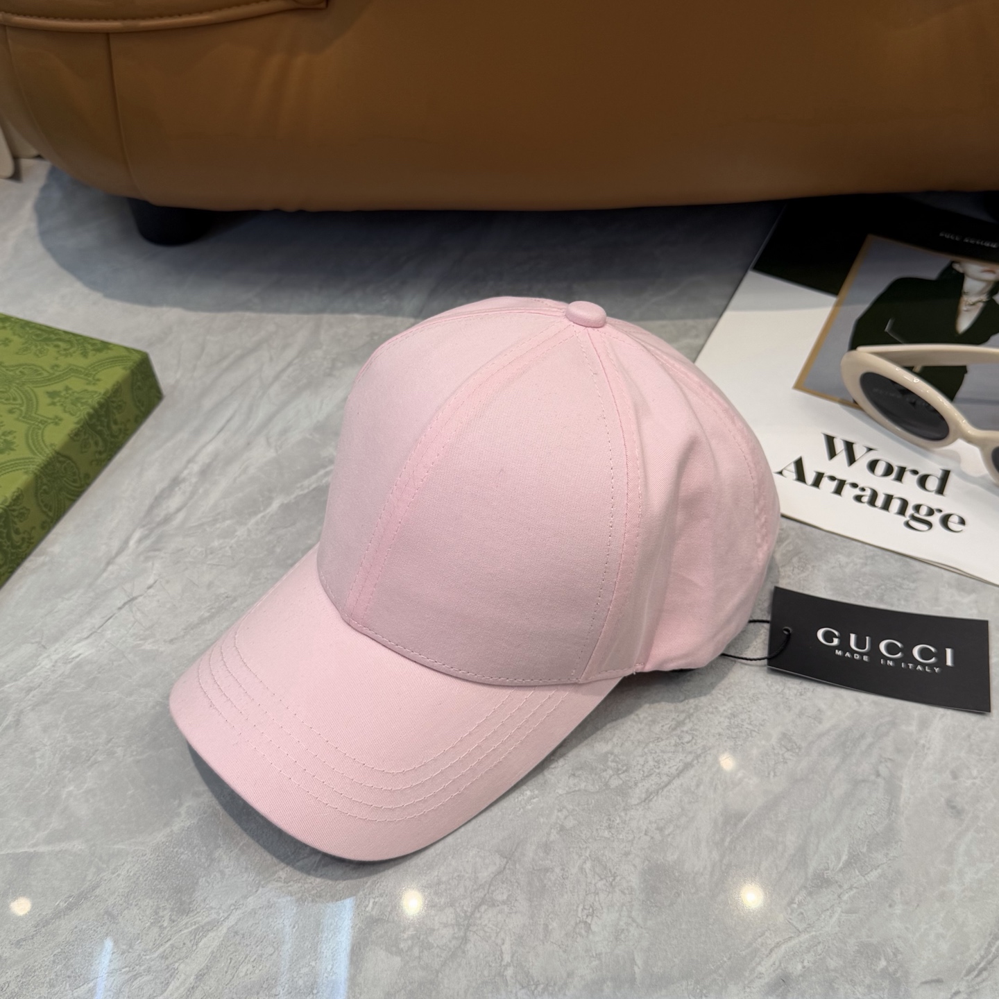 古奇棒球帽♥️🧢新品，棒球帽，原单品质火爆来袭 🔥🎩 工艺非常精美 高档大气上档次！低调奢华，方便携带！