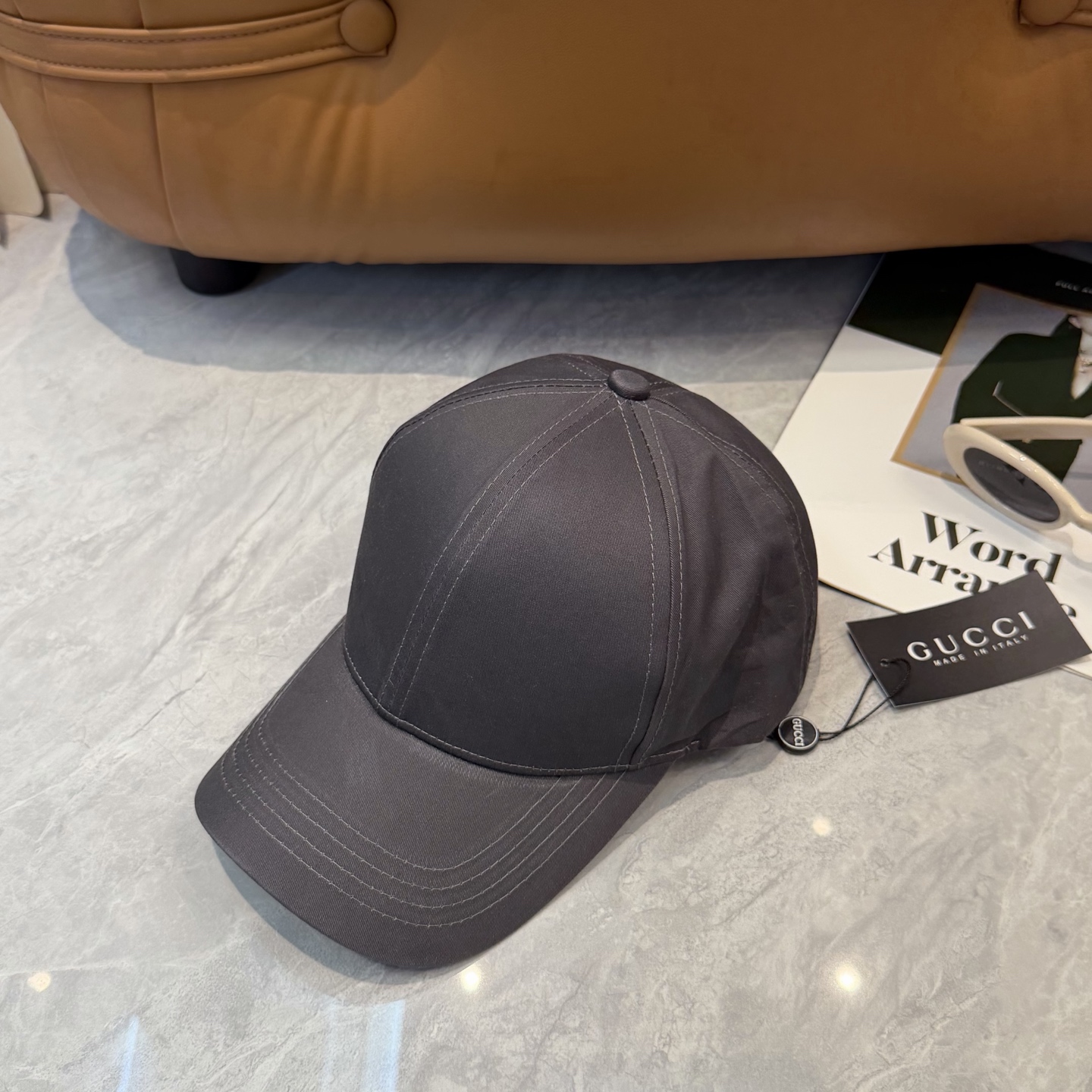 古奇棒球帽♥️🧢新品，棒球帽，原单品质火爆来袭 🔥🎩 工艺非常精美 高档大气上档次！低调奢华，方便携带！